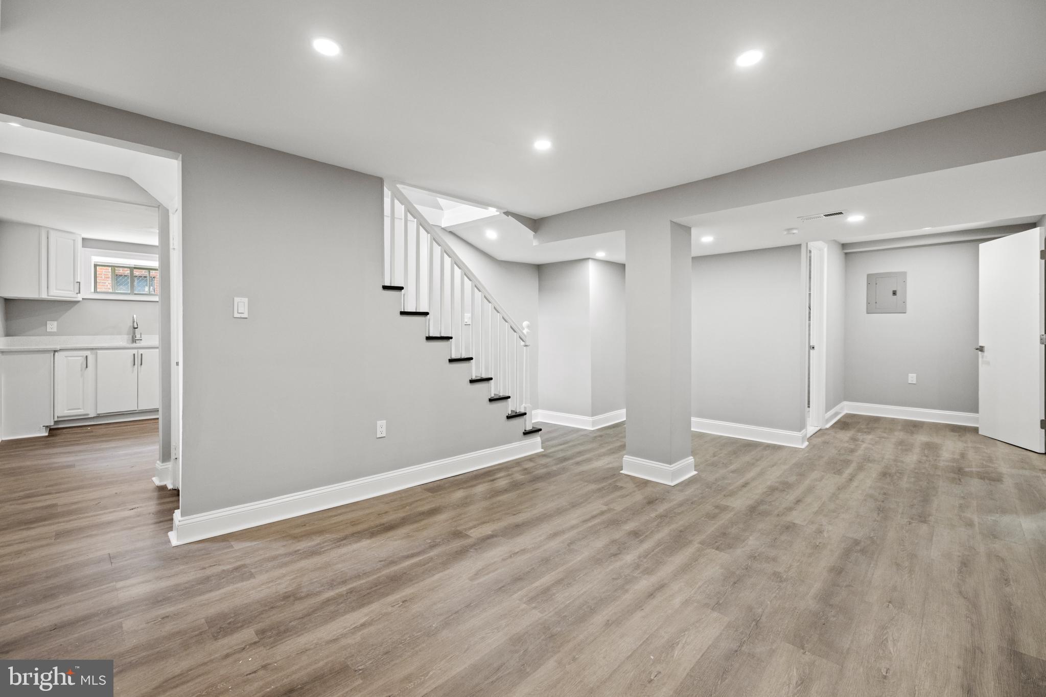 FLEISCHMAN VILLAGE - Residential