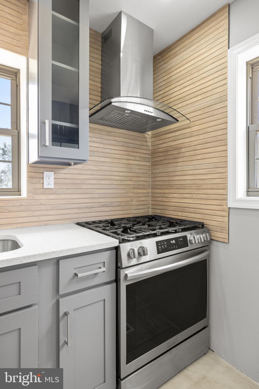 FLEISCHMAN VILLAGE - Residential