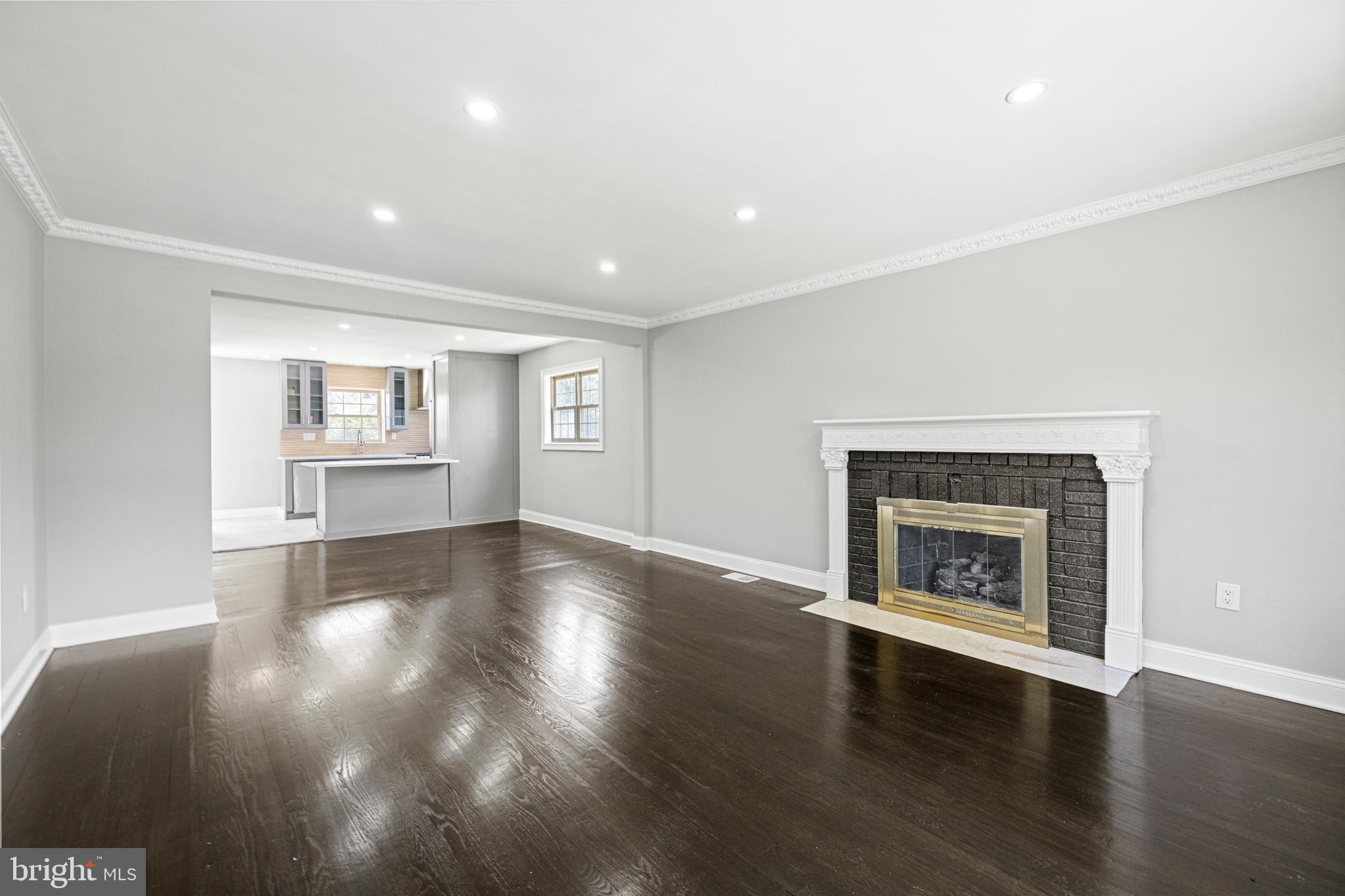 FLEISCHMAN VILLAGE - Residential