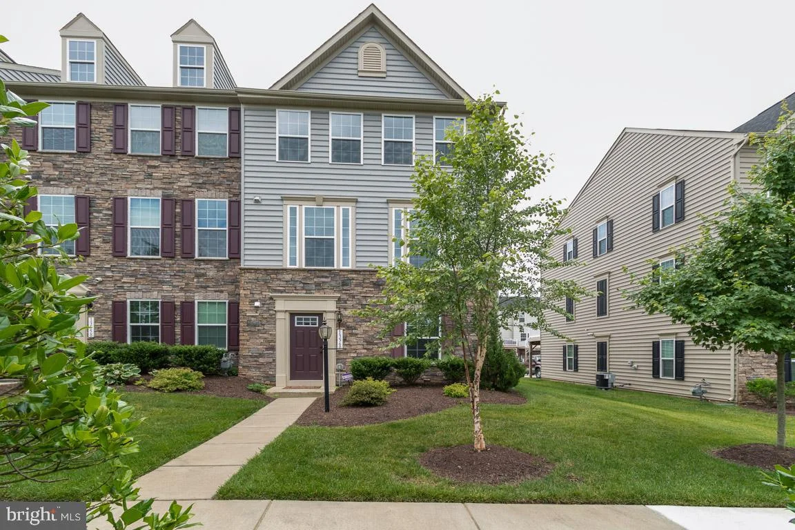 13560 Handel Place, Gainesville, VA 20155