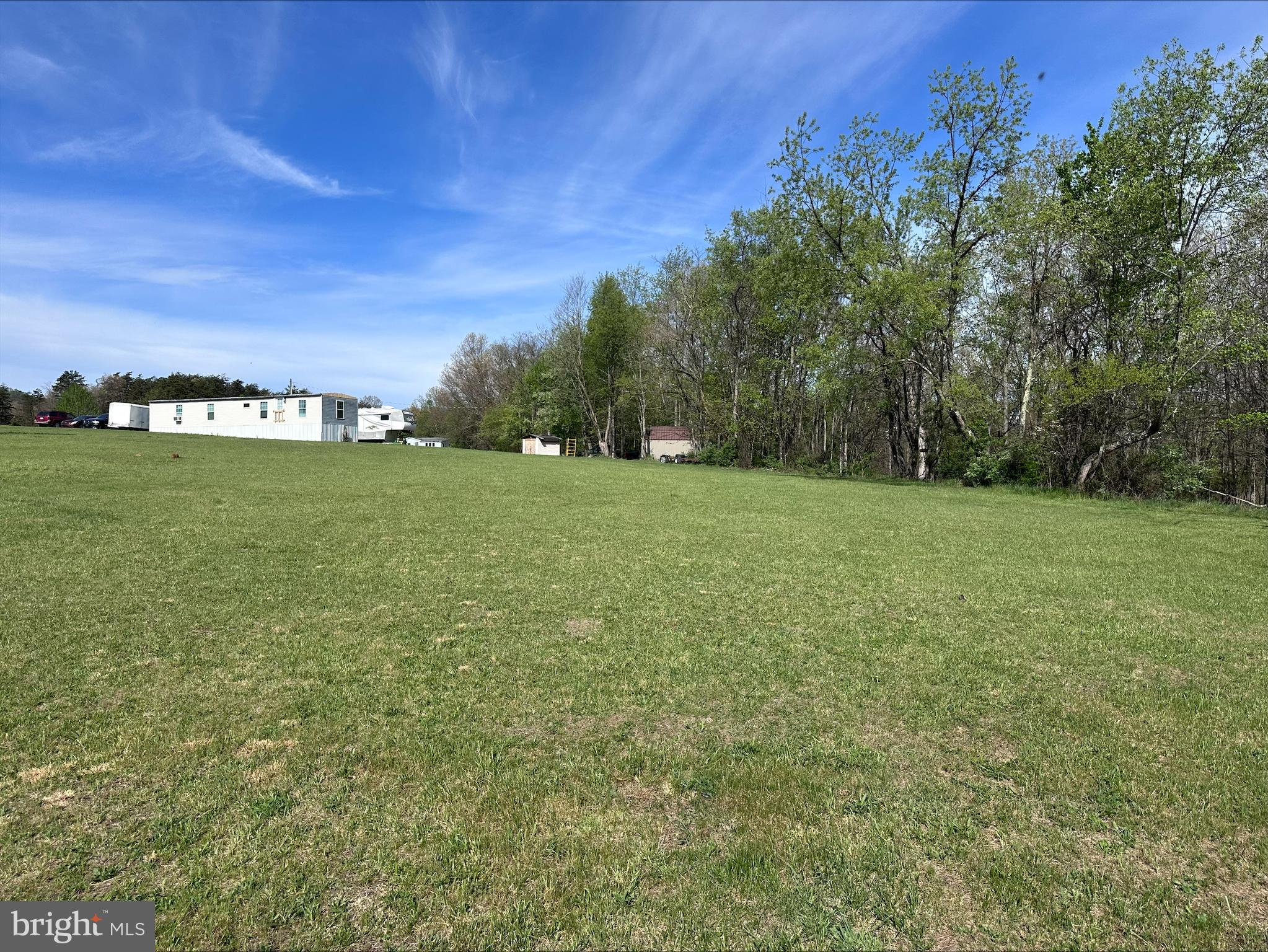 SHERMAN ESTATES - Residential