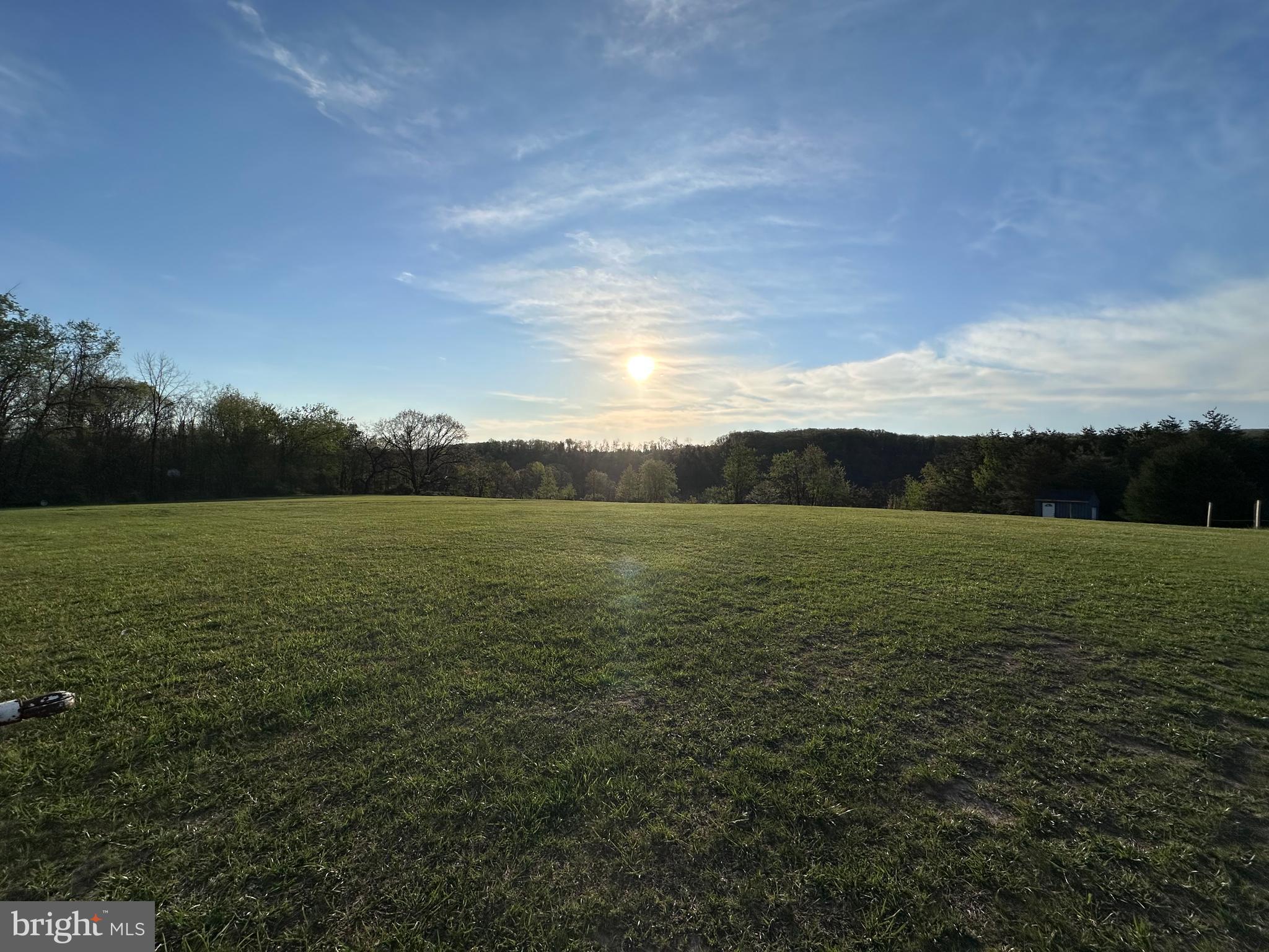 SHERMAN ESTATES - Residential