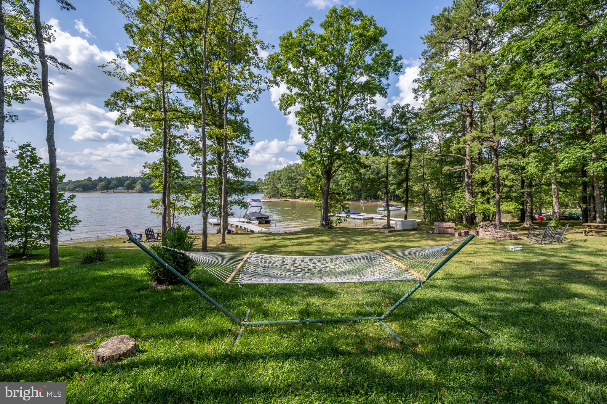 TURKEY NECK - Residential