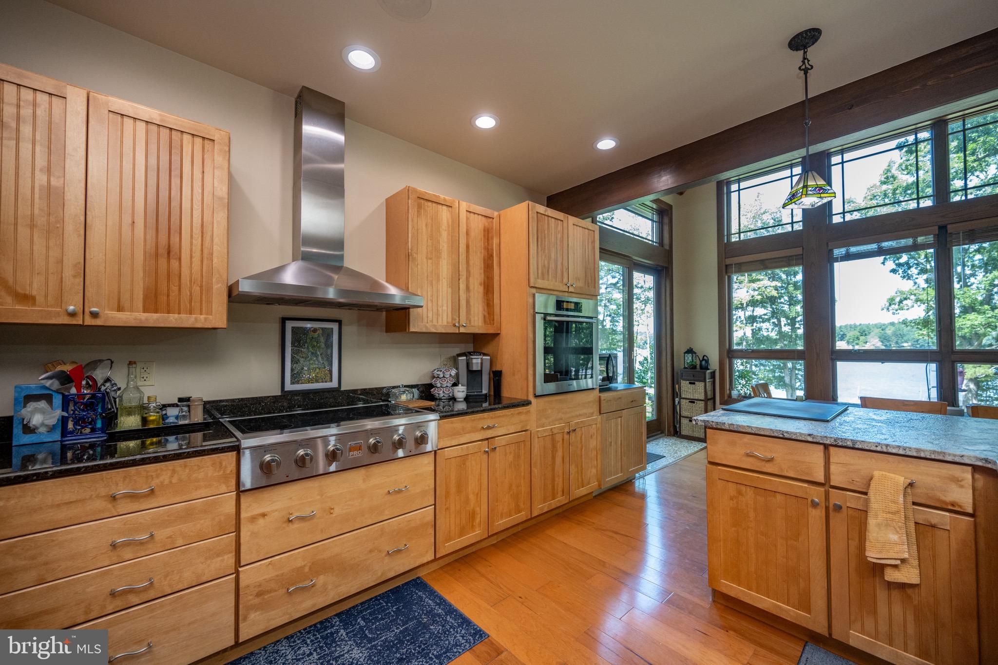 TURKEY NECK - Residential