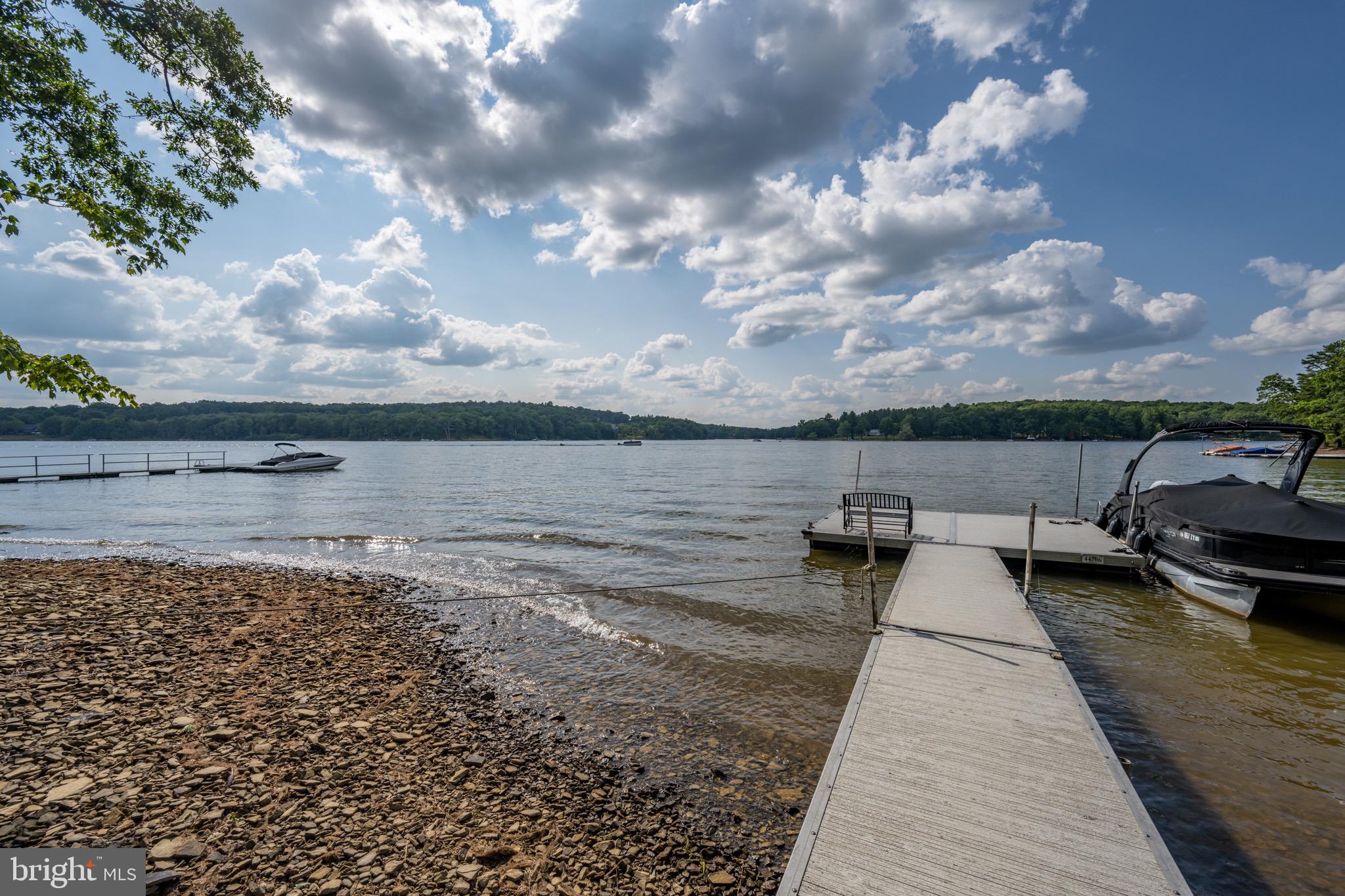 TURKEY NECK - Residential