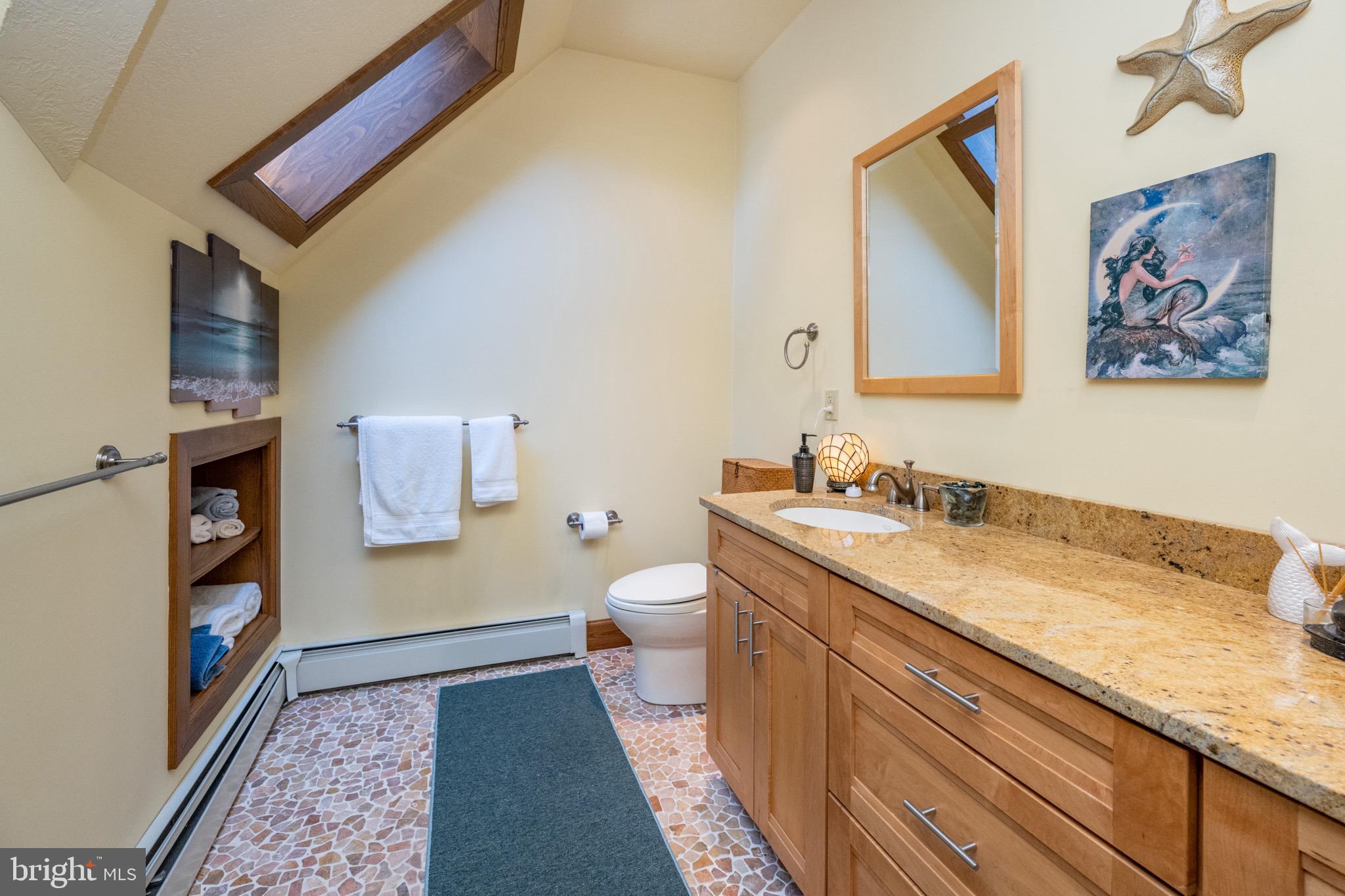 TURKEY NECK - Residential