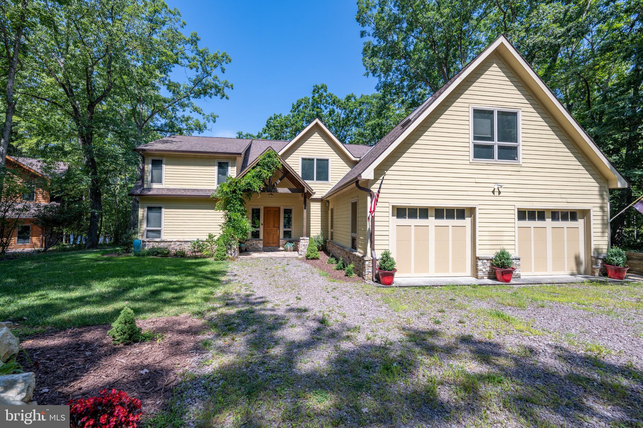 TURKEY NECK - Residential