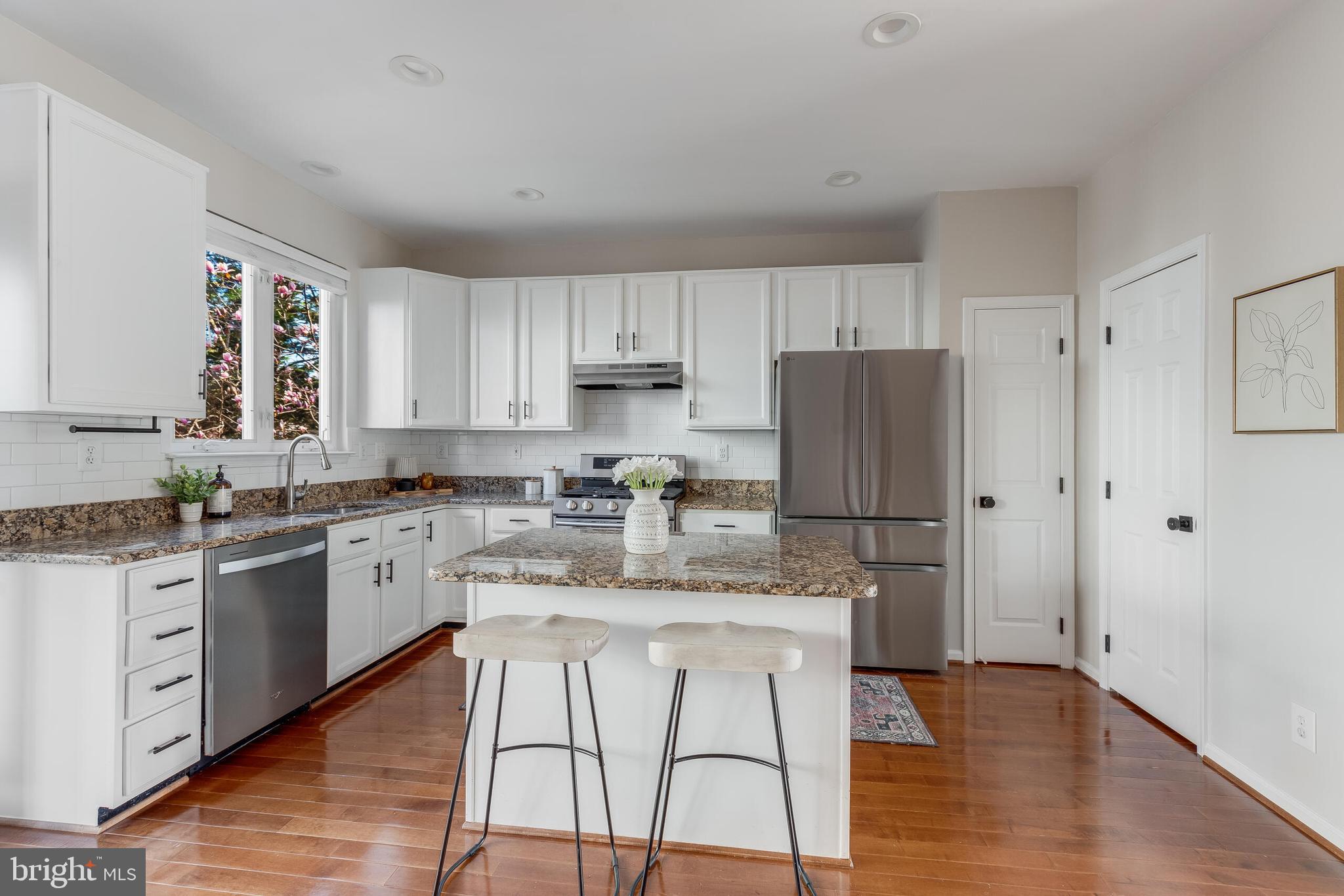 2526 JAMES MONROE CIRCLE