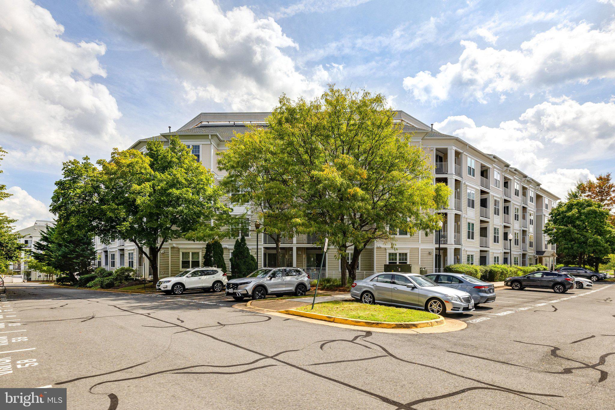 LILLIAN COURT AT TYSONS - Residential