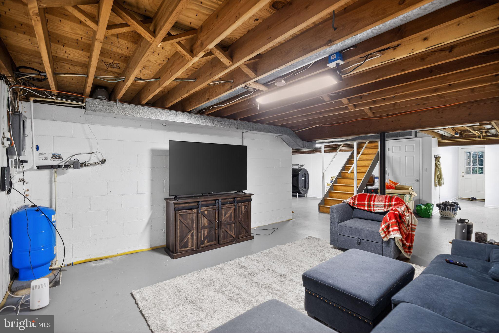 VALE HILLS - Residential