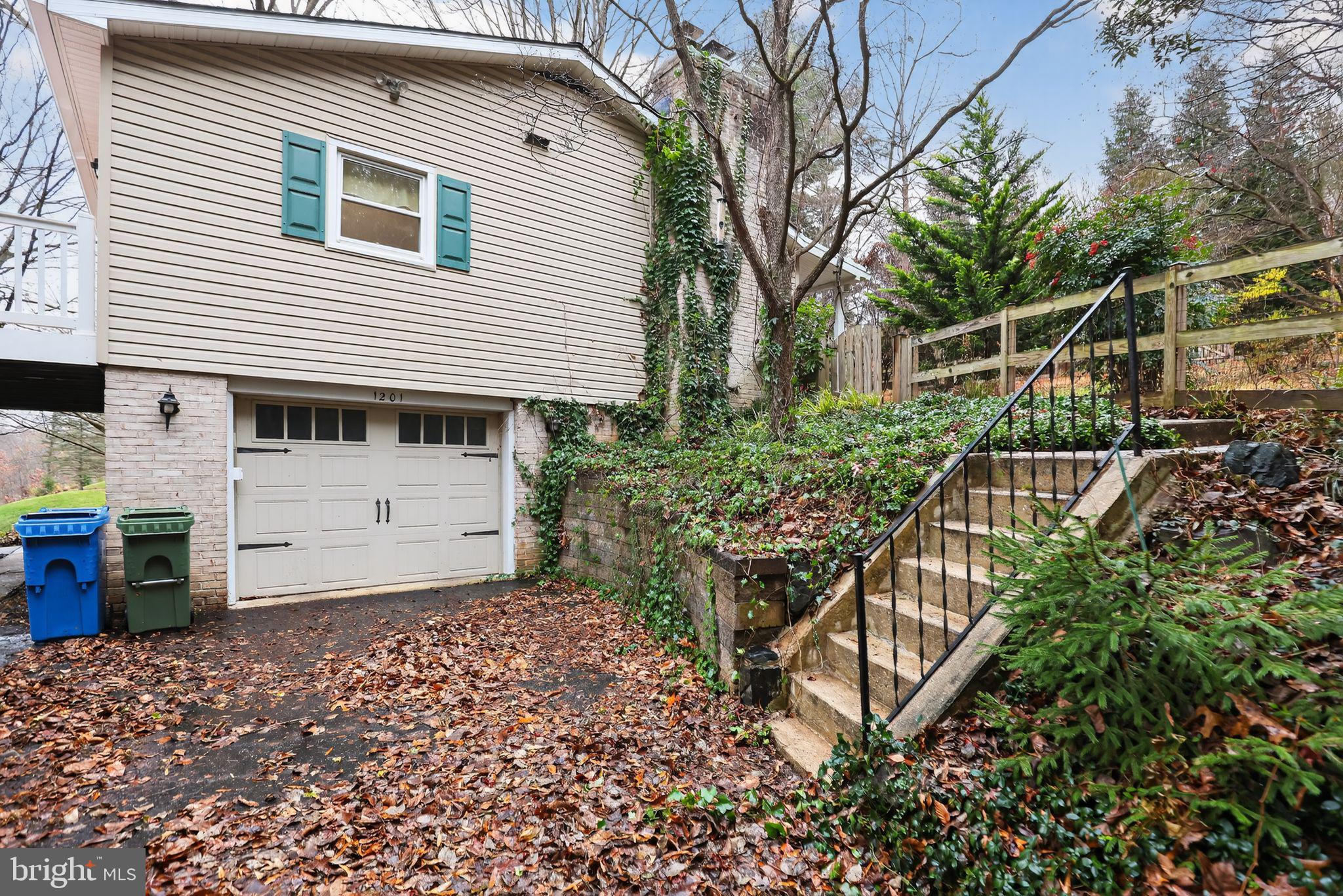 VALE HILLS - Residential