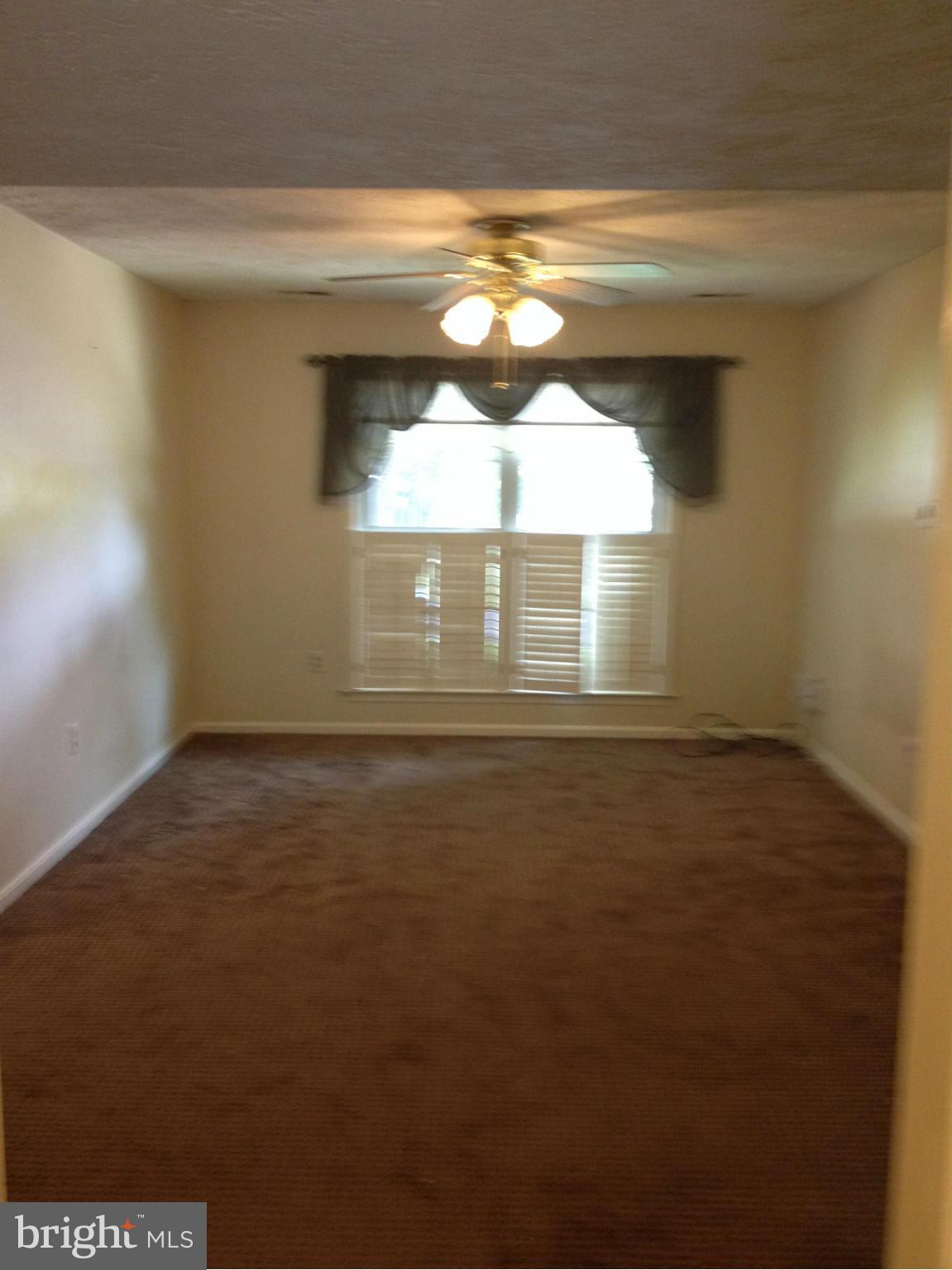 LAUREL BRANCH SUB - Residential Lease