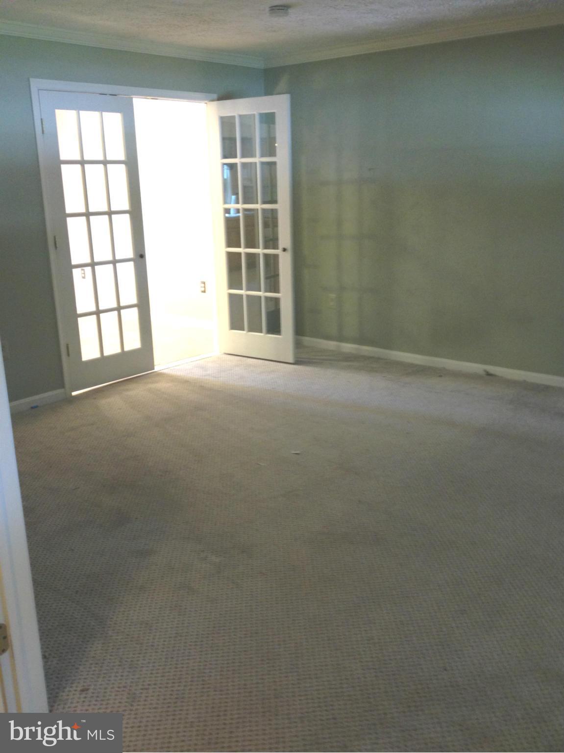 LAUREL BRANCH SUB - Residential Lease