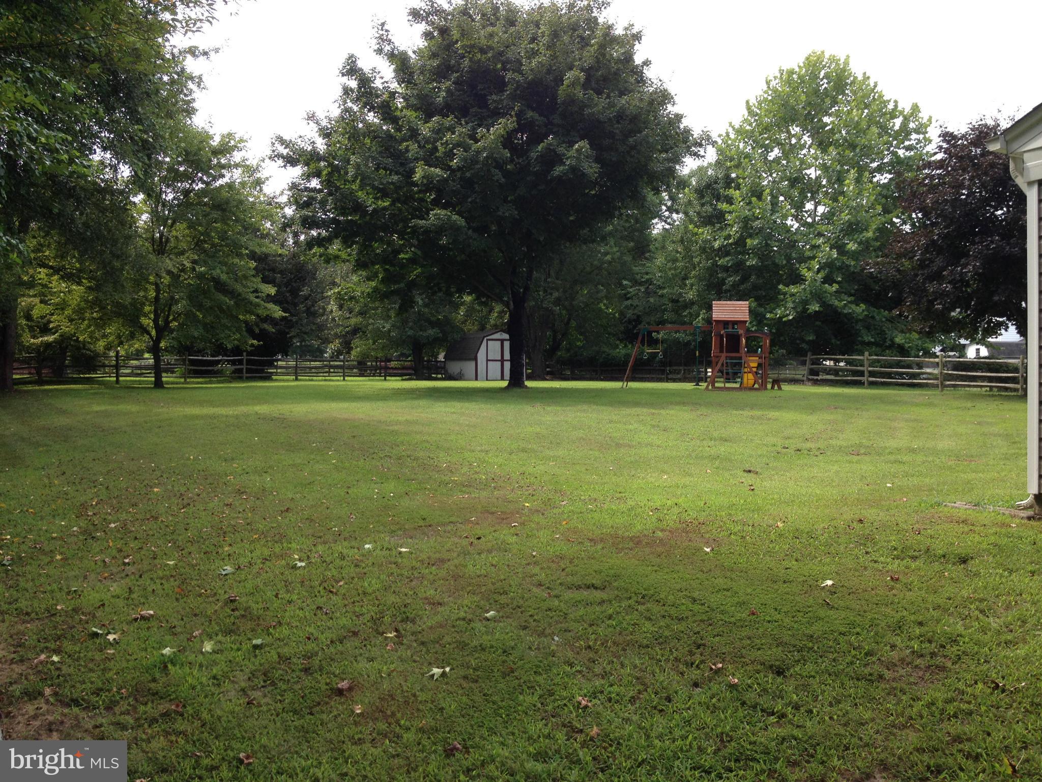 LAUREL BRANCH SUB - Residential Lease