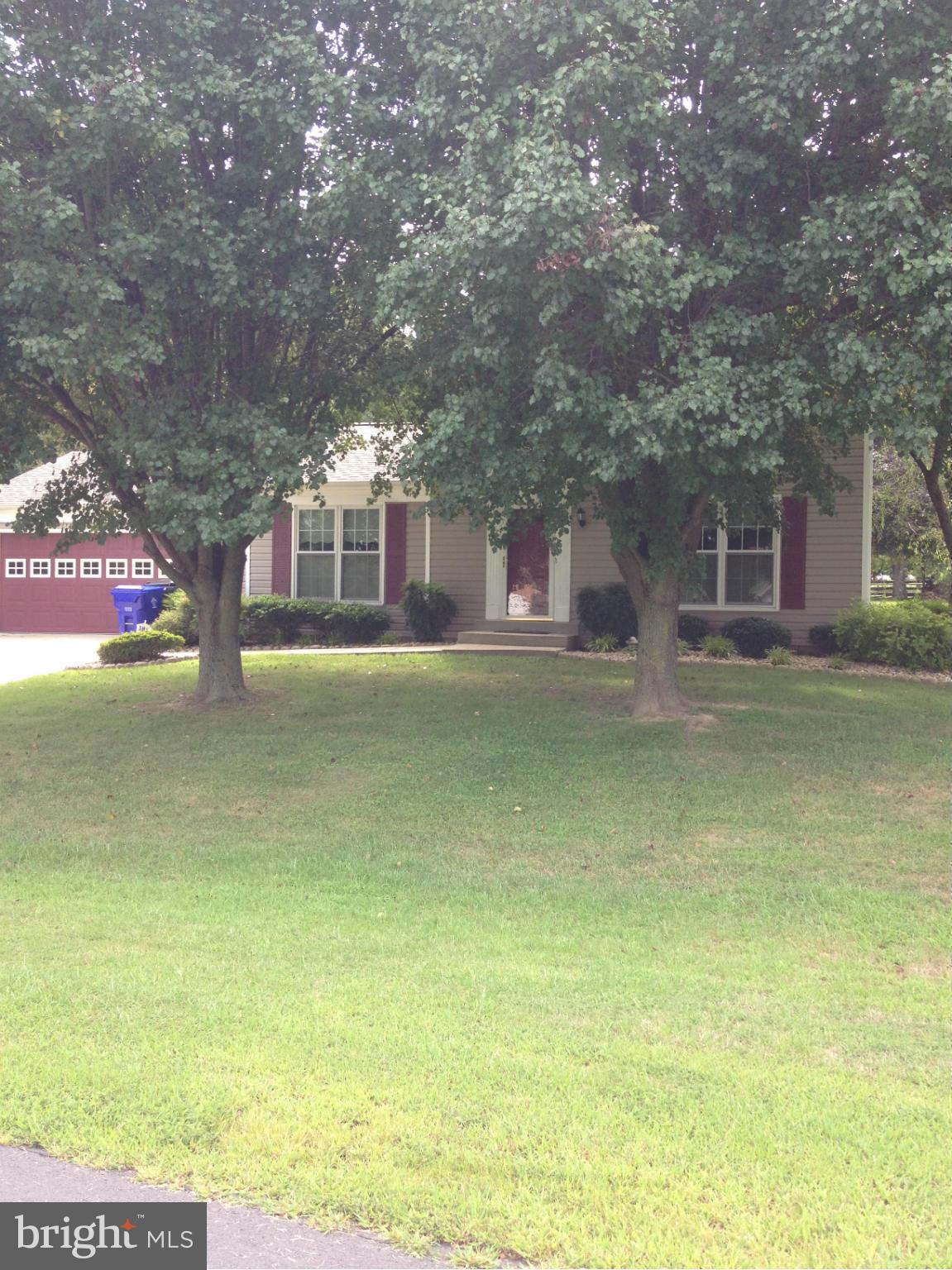 LAUREL BRANCH SUB - Residential Lease