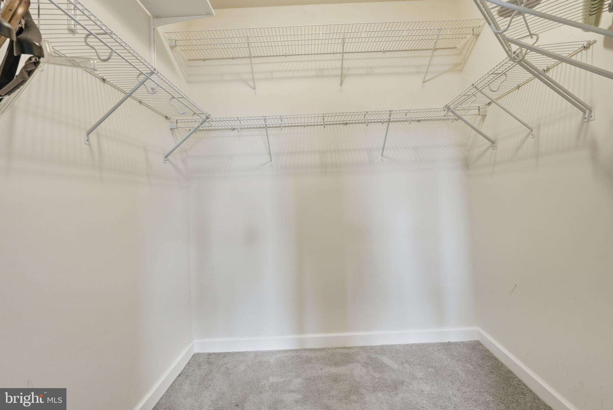 CASCADES - Residential Lease