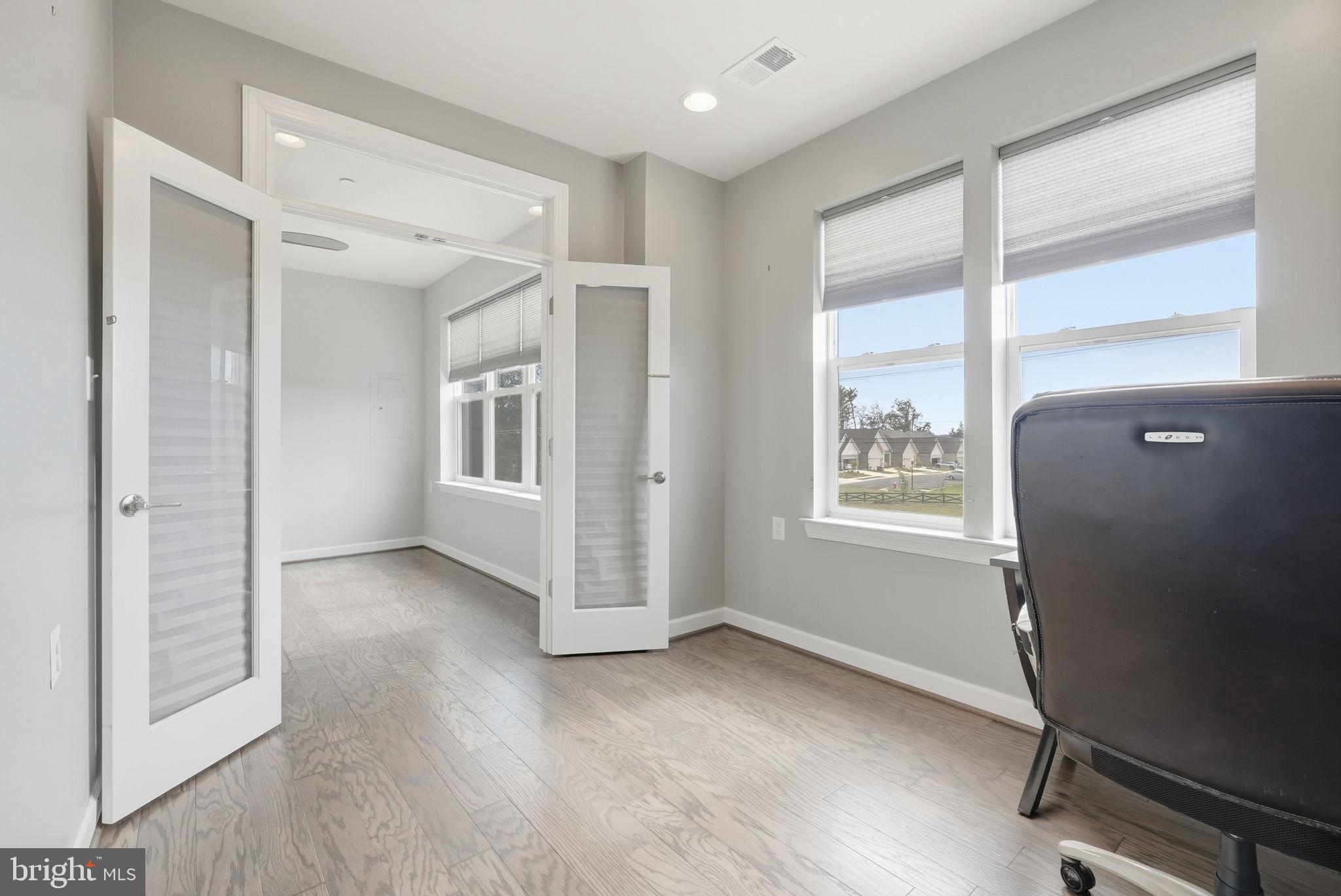 CASCADES - Residential Lease