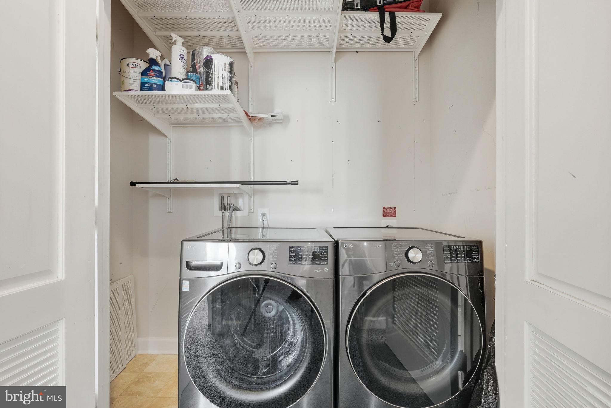 CASCADES - Residential Lease