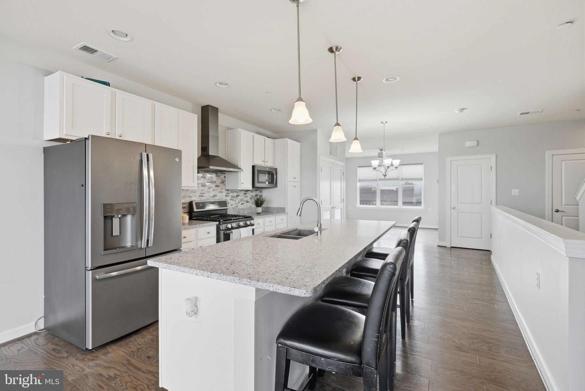 CASCADES - Residential Lease