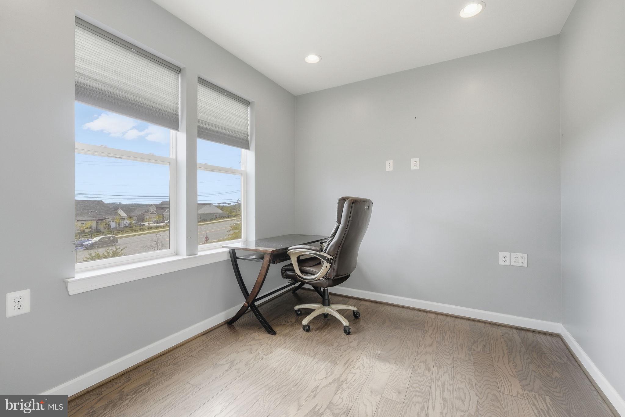 CASCADES - Residential Lease