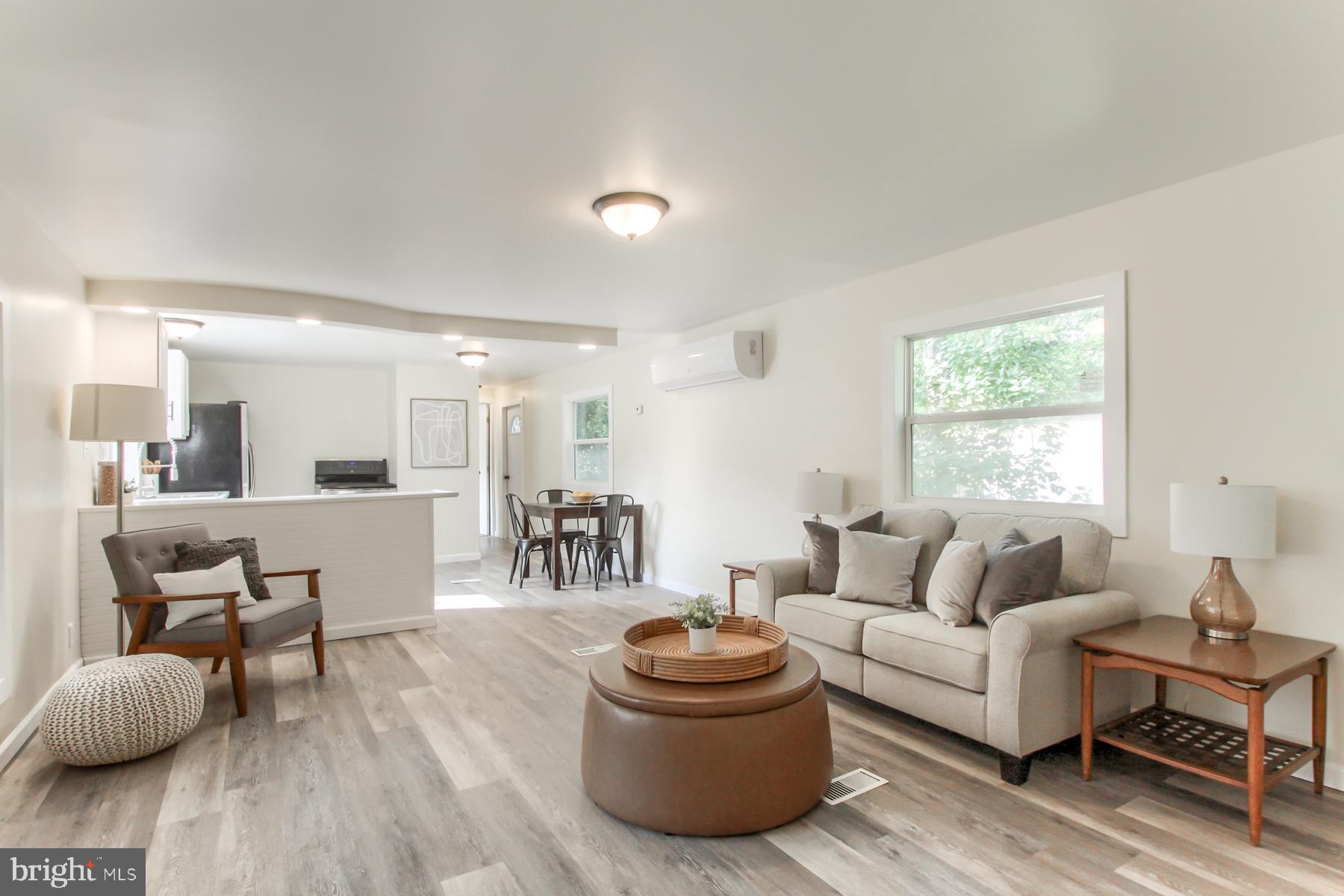 37 CREEKSIDE LANE