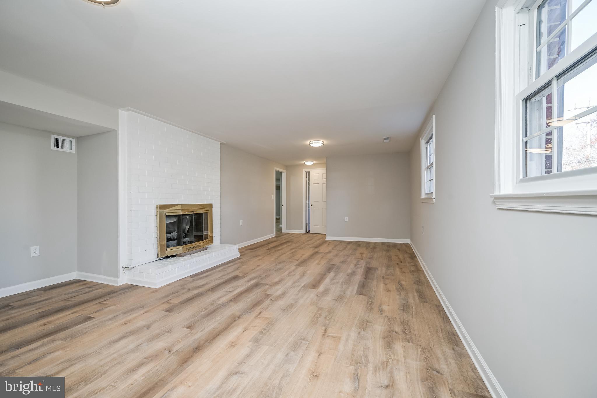 CALVERTON - Residential