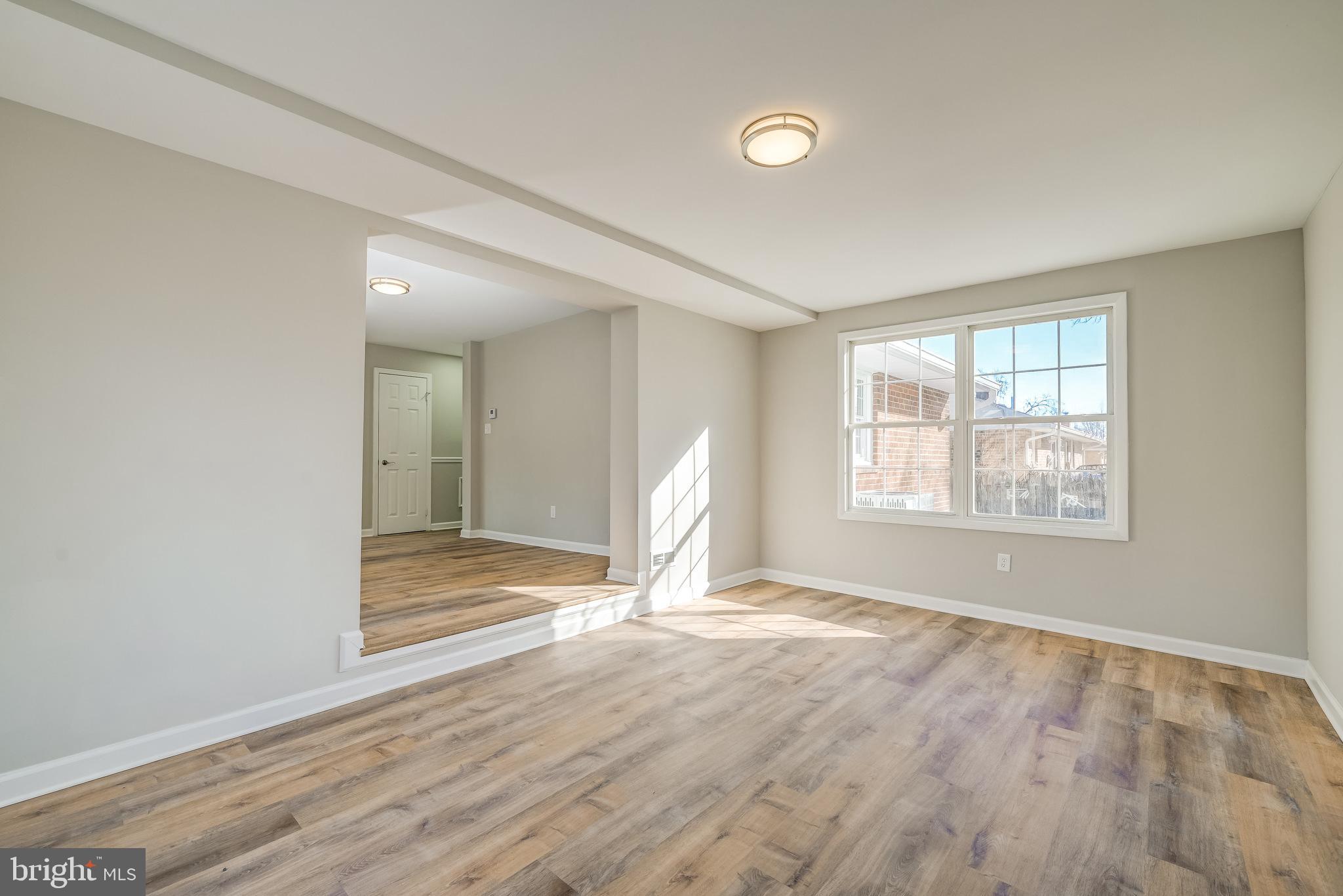 CALVERTON - Residential