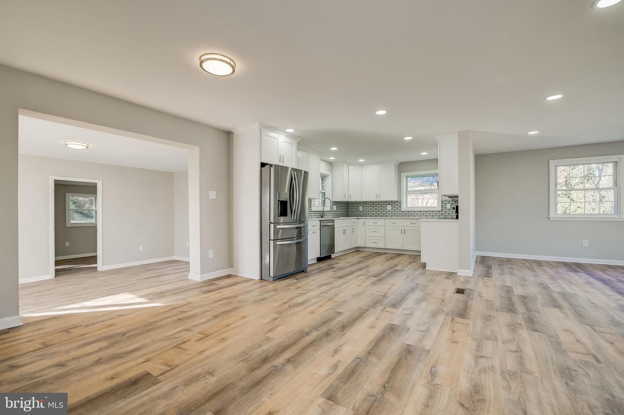 CALVERTON - Residential