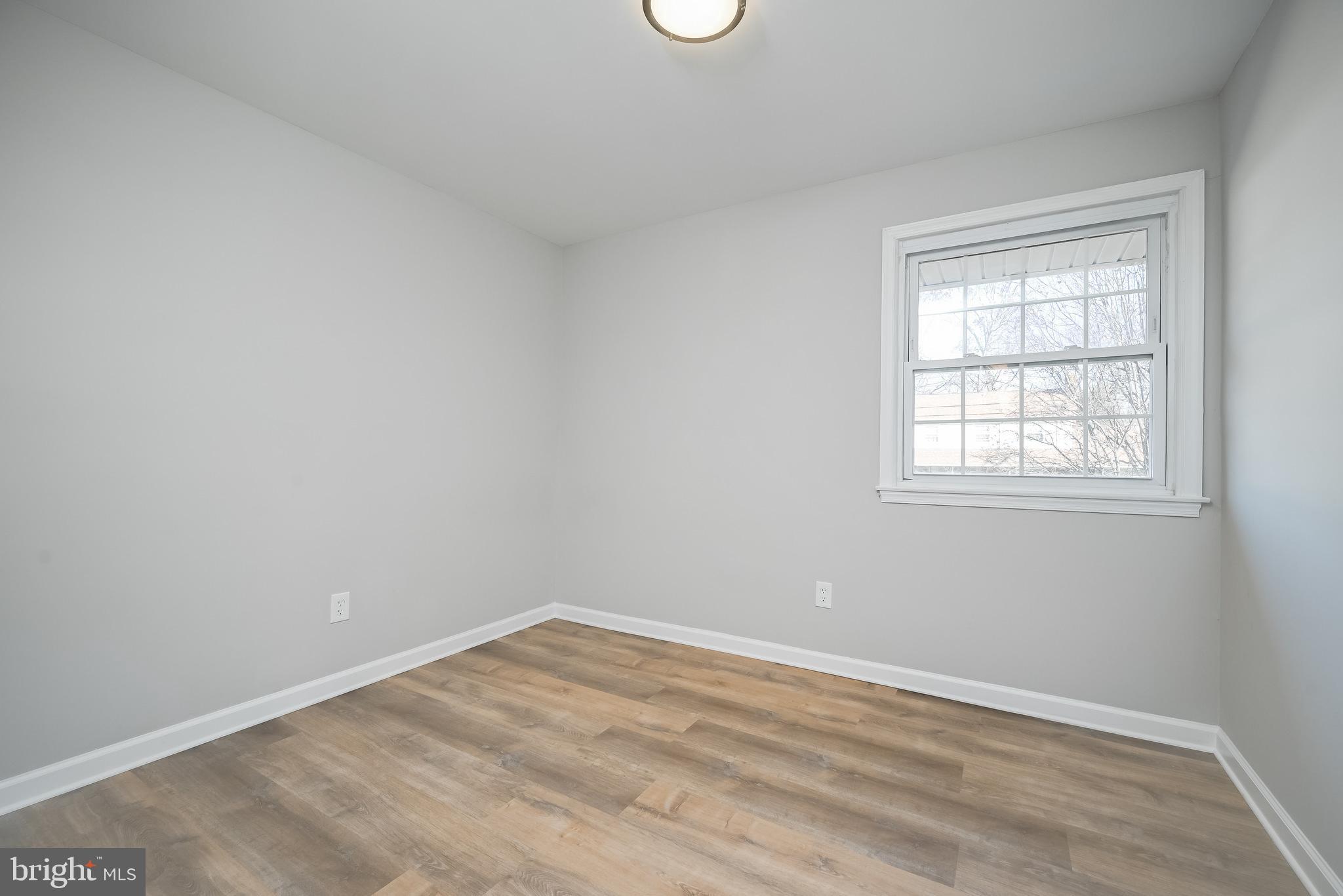 CALVERTON - Residential