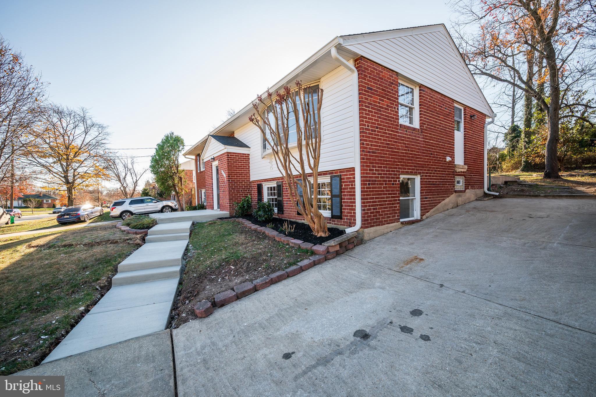 CALVERTON - Residential