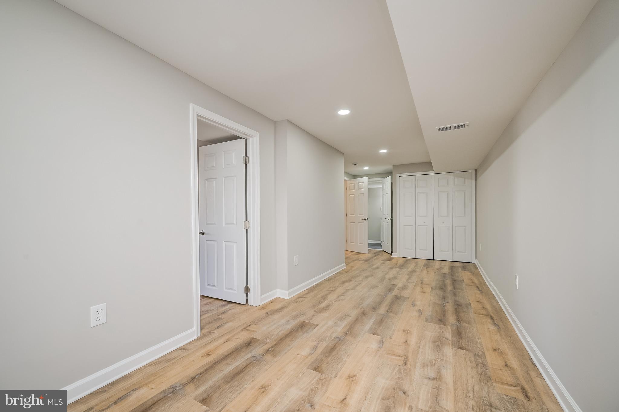 CALVERTON - Residential