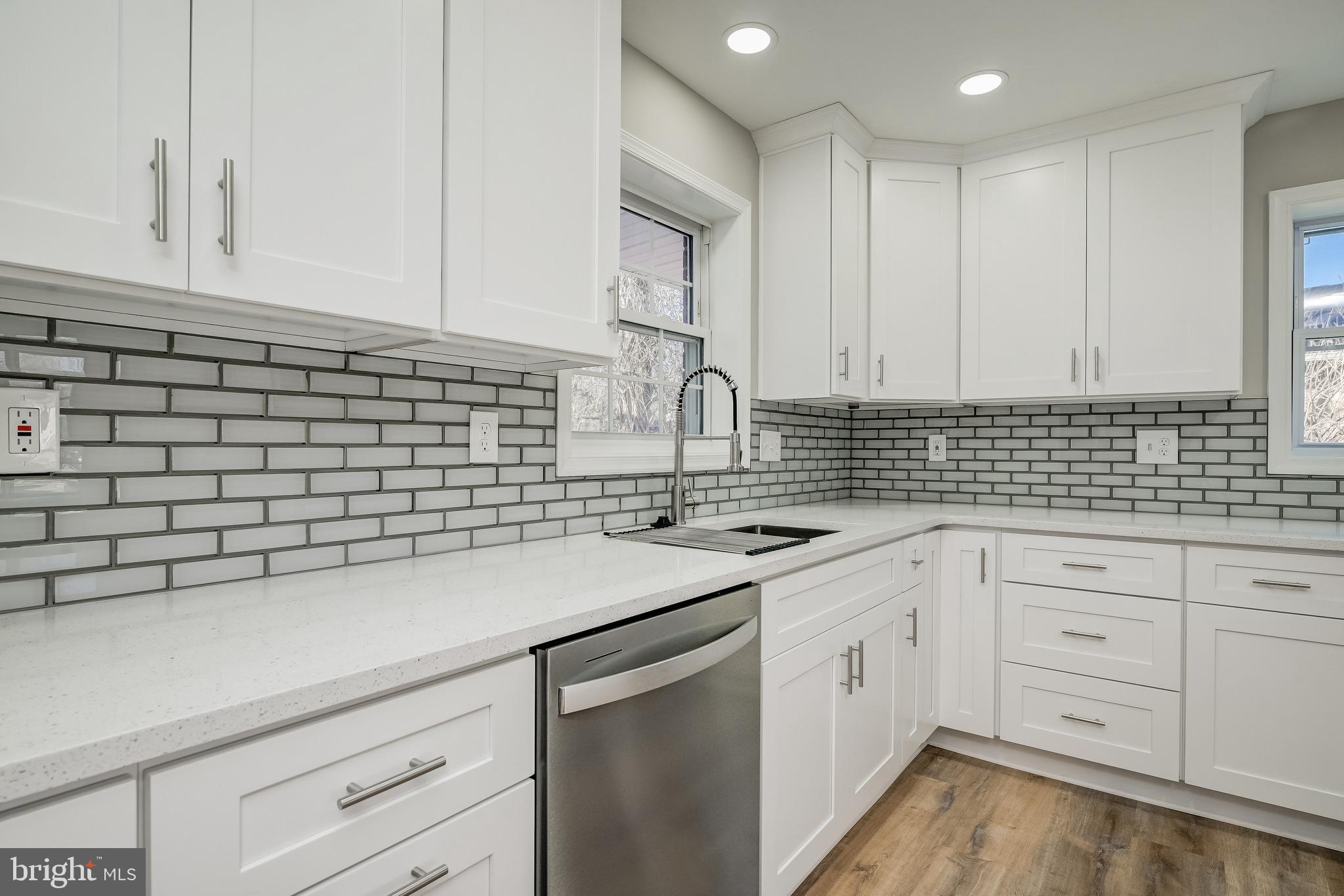 CALVERTON - Residential