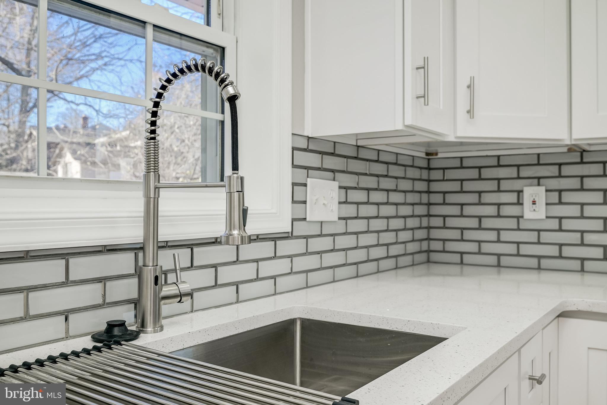 CALVERTON - Residential