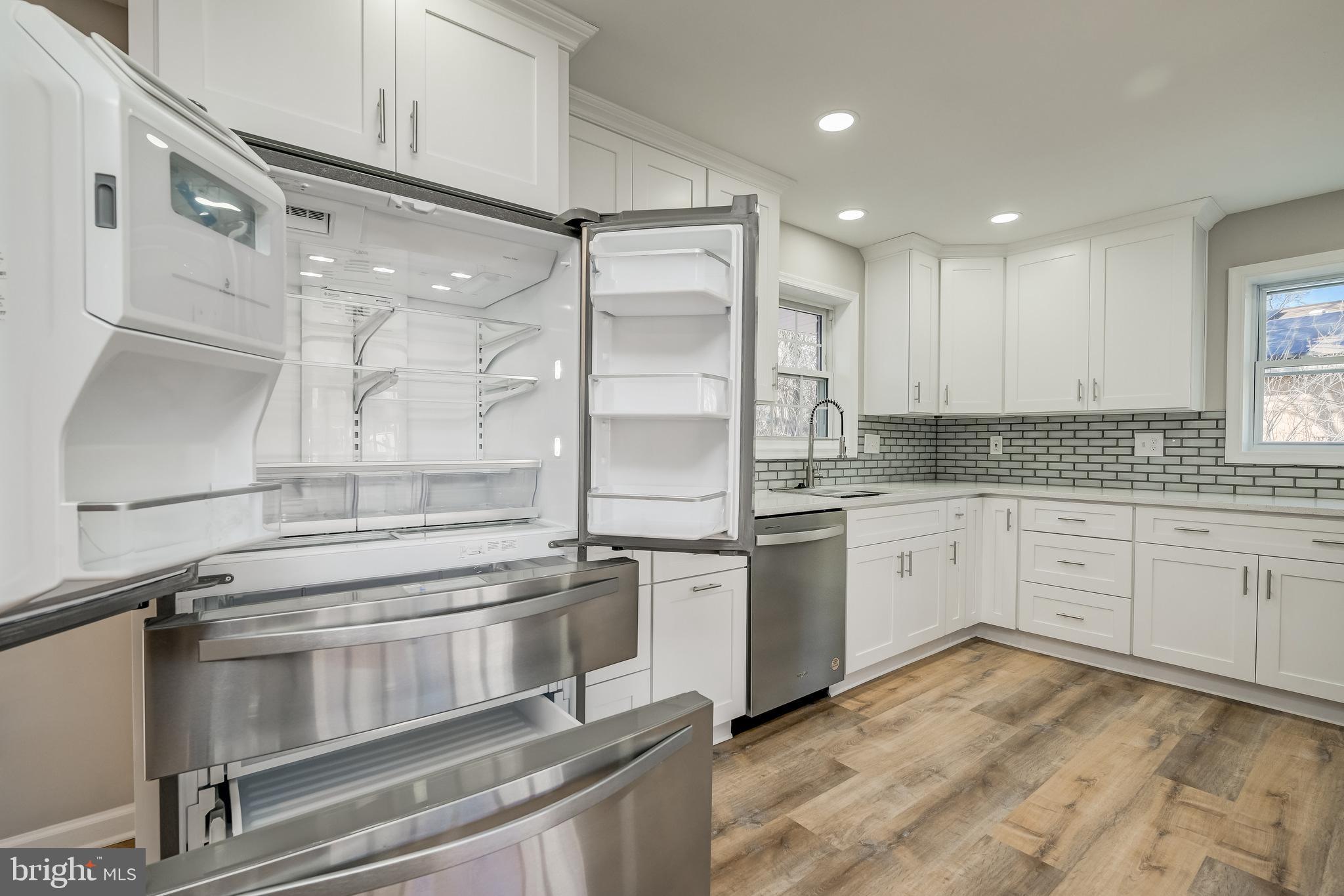 CALVERTON - Residential