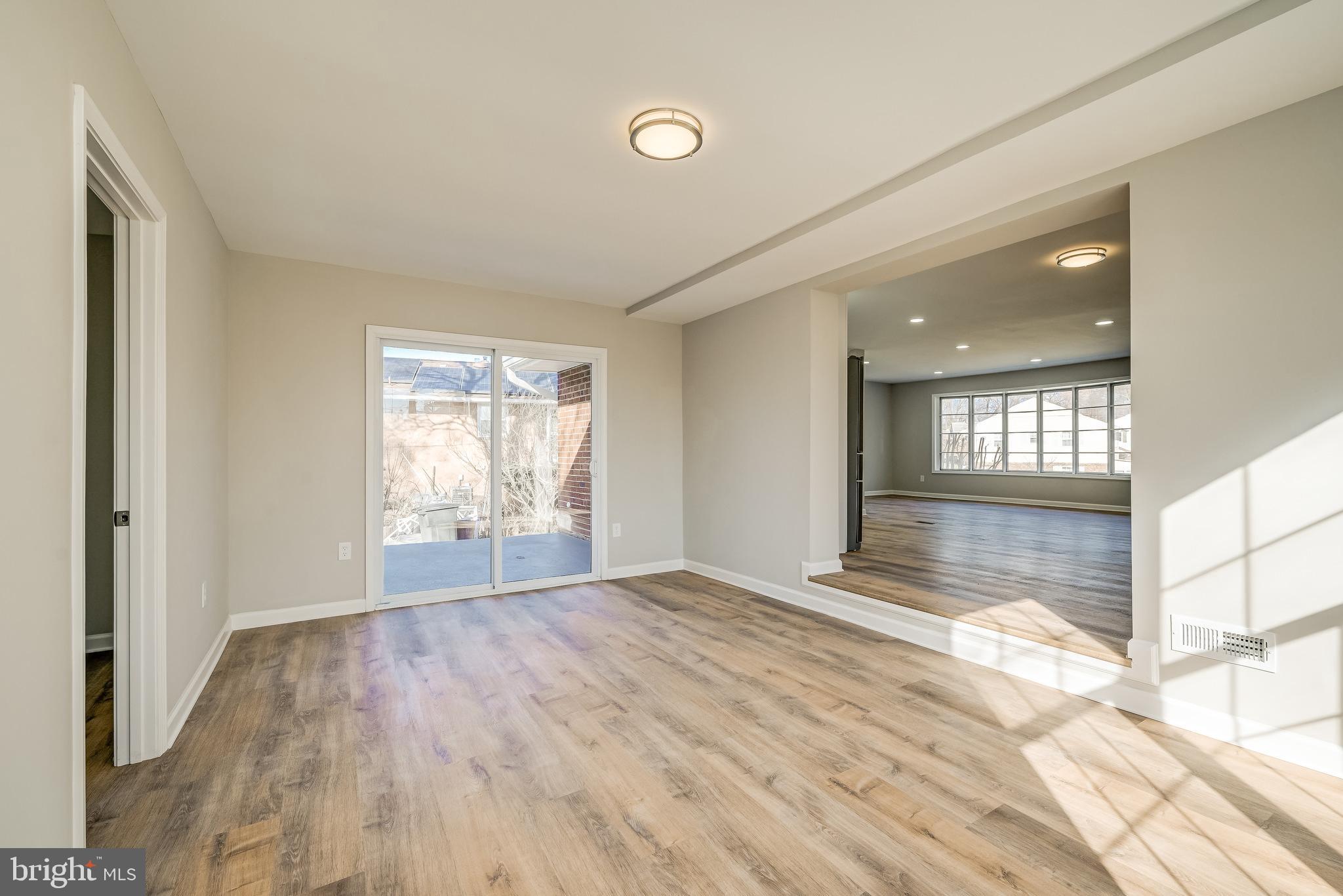 CALVERTON - Residential