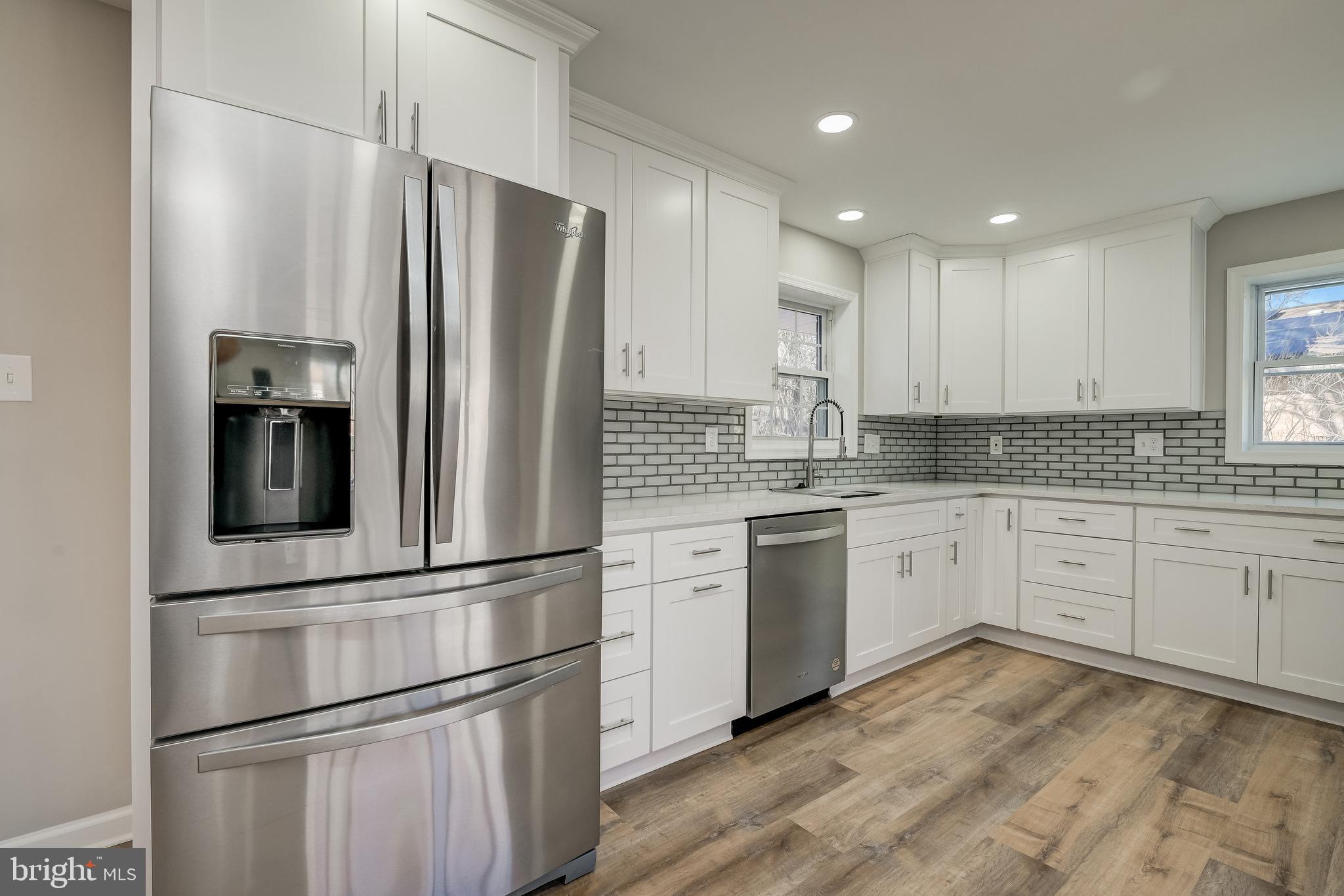 CALVERTON - Residential