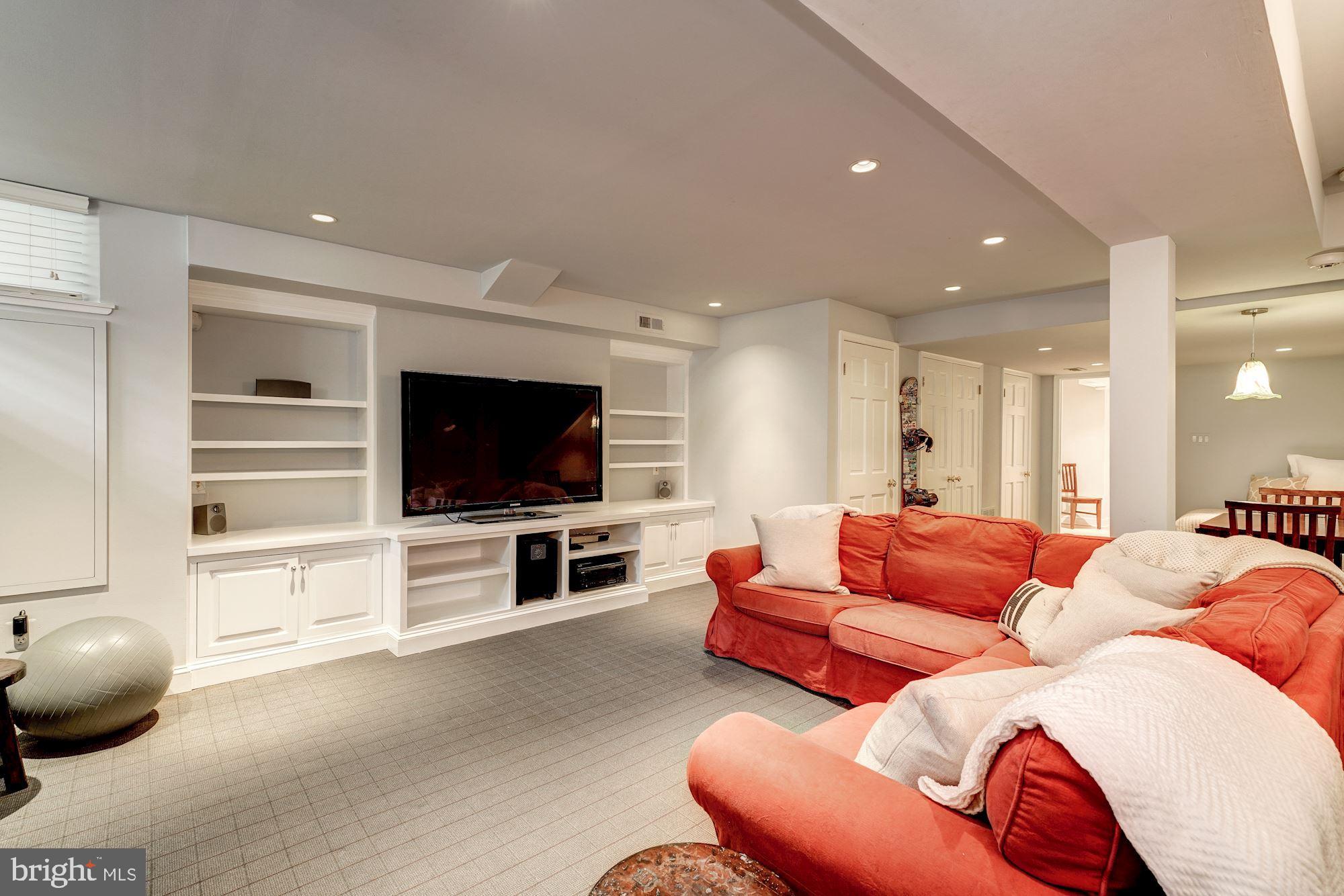GEORGETOWN - Residential