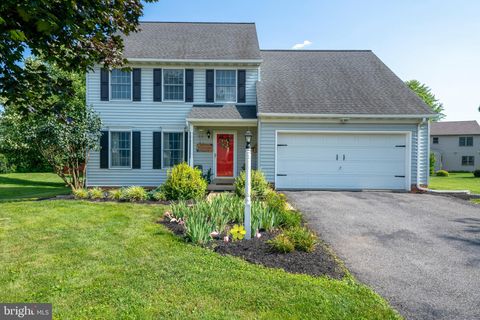 Photo of 2014 WALFIELD DR, LANCASTER, PA 17601 (MLS # PALA2038304)