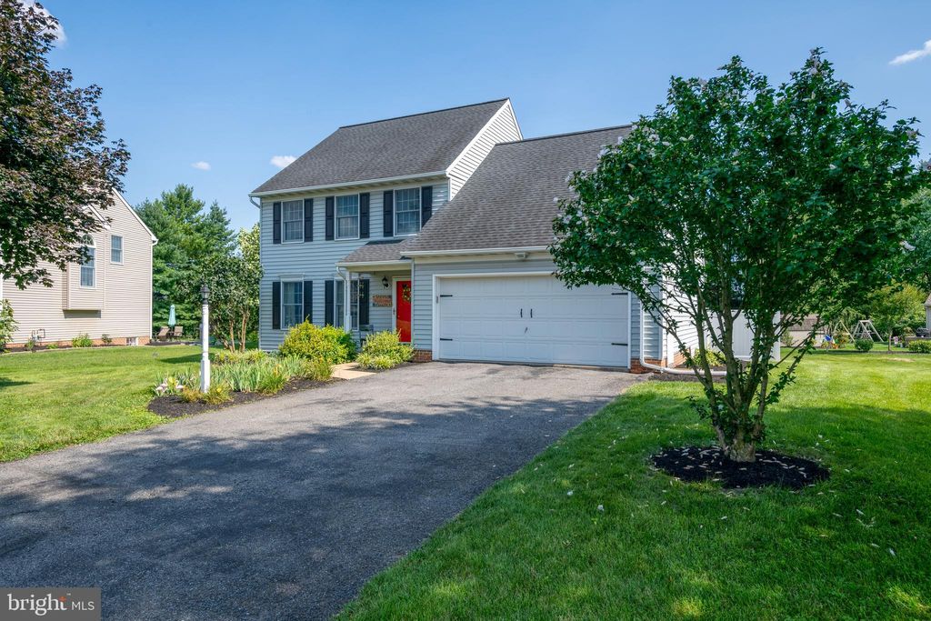 Photo of 2014 WALFIELD DR, LANCASTER, PA 17601 (MLS # PALA2038304)