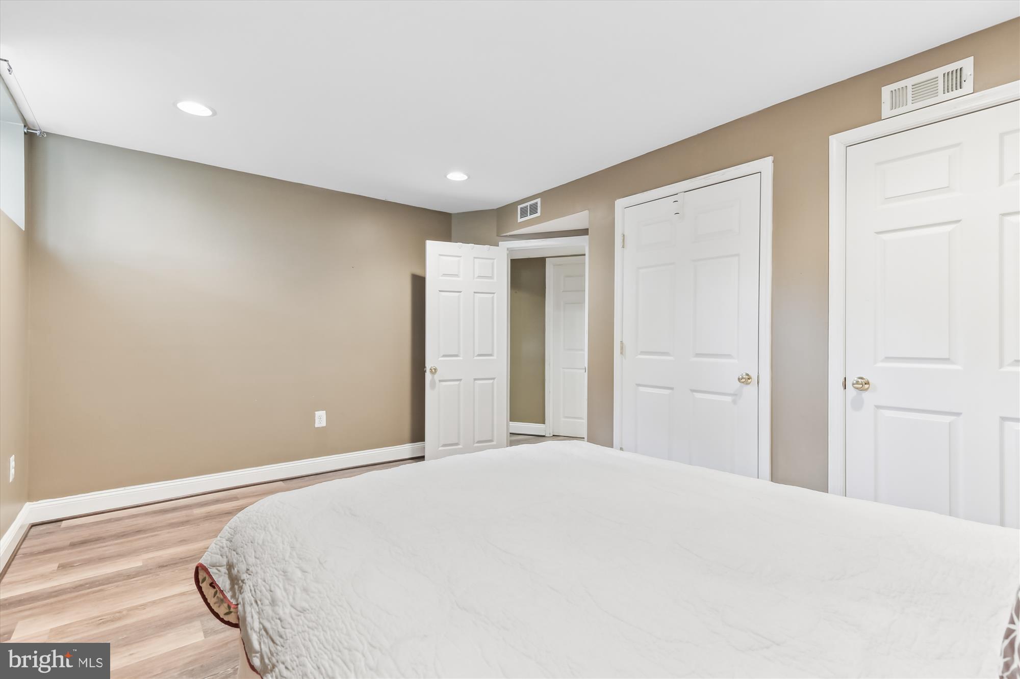 STONEWALL PARK - Residential