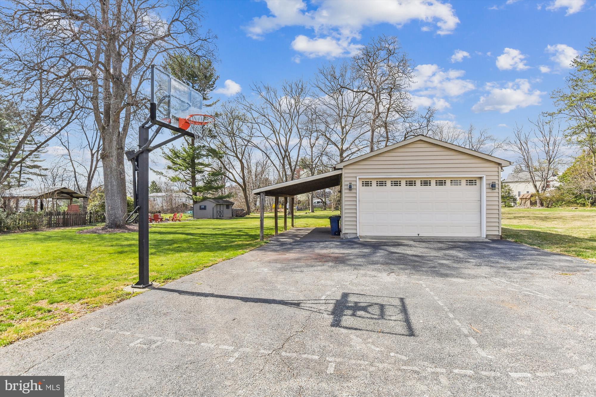 STONEWALL PARK - Residential