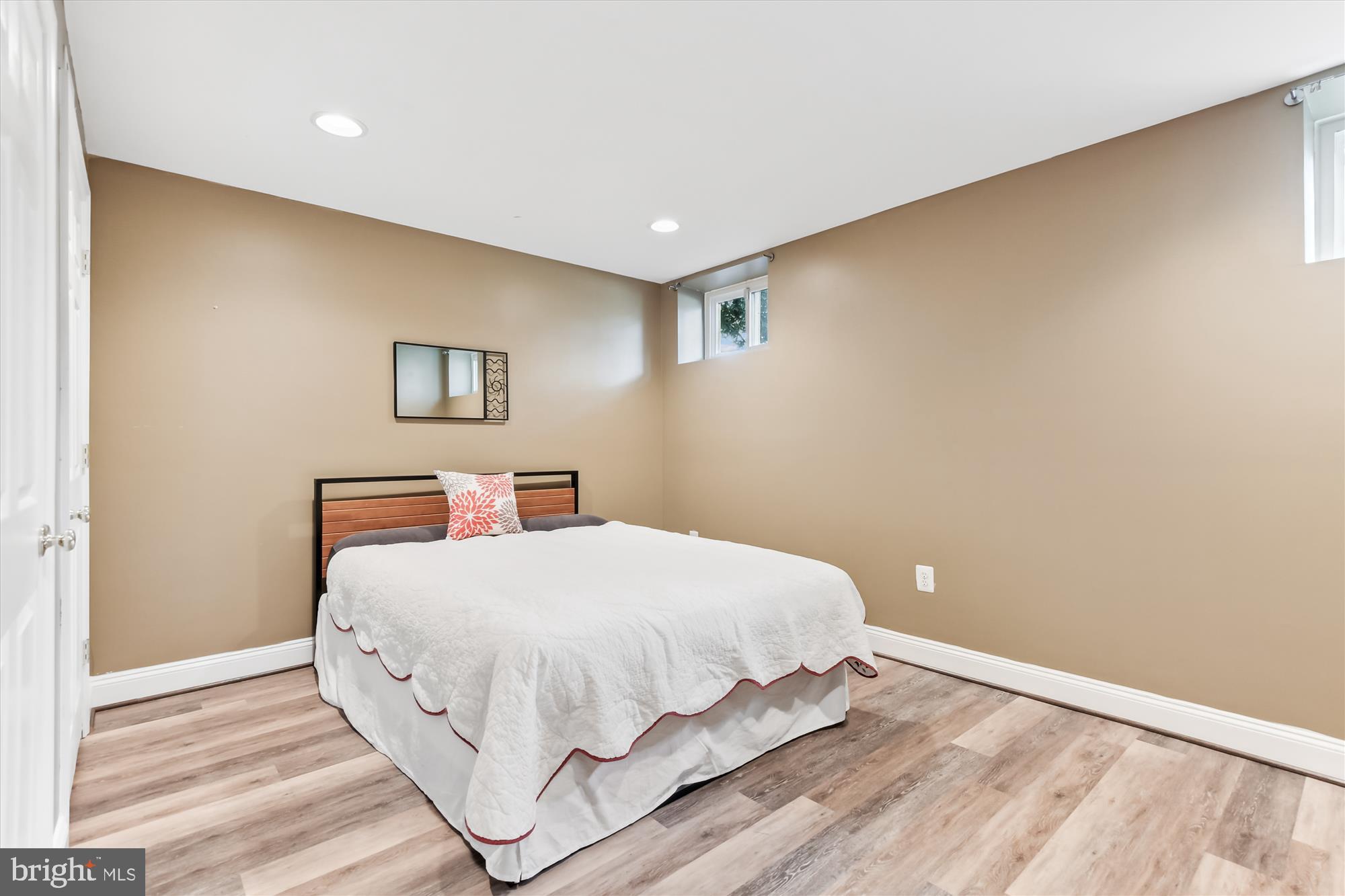 STONEWALL PARK - Residential