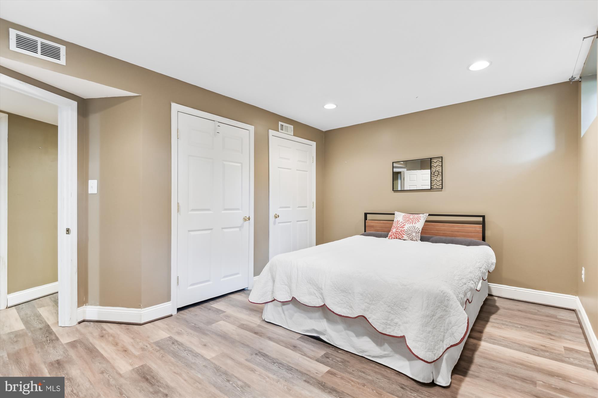 STONEWALL PARK - Residential