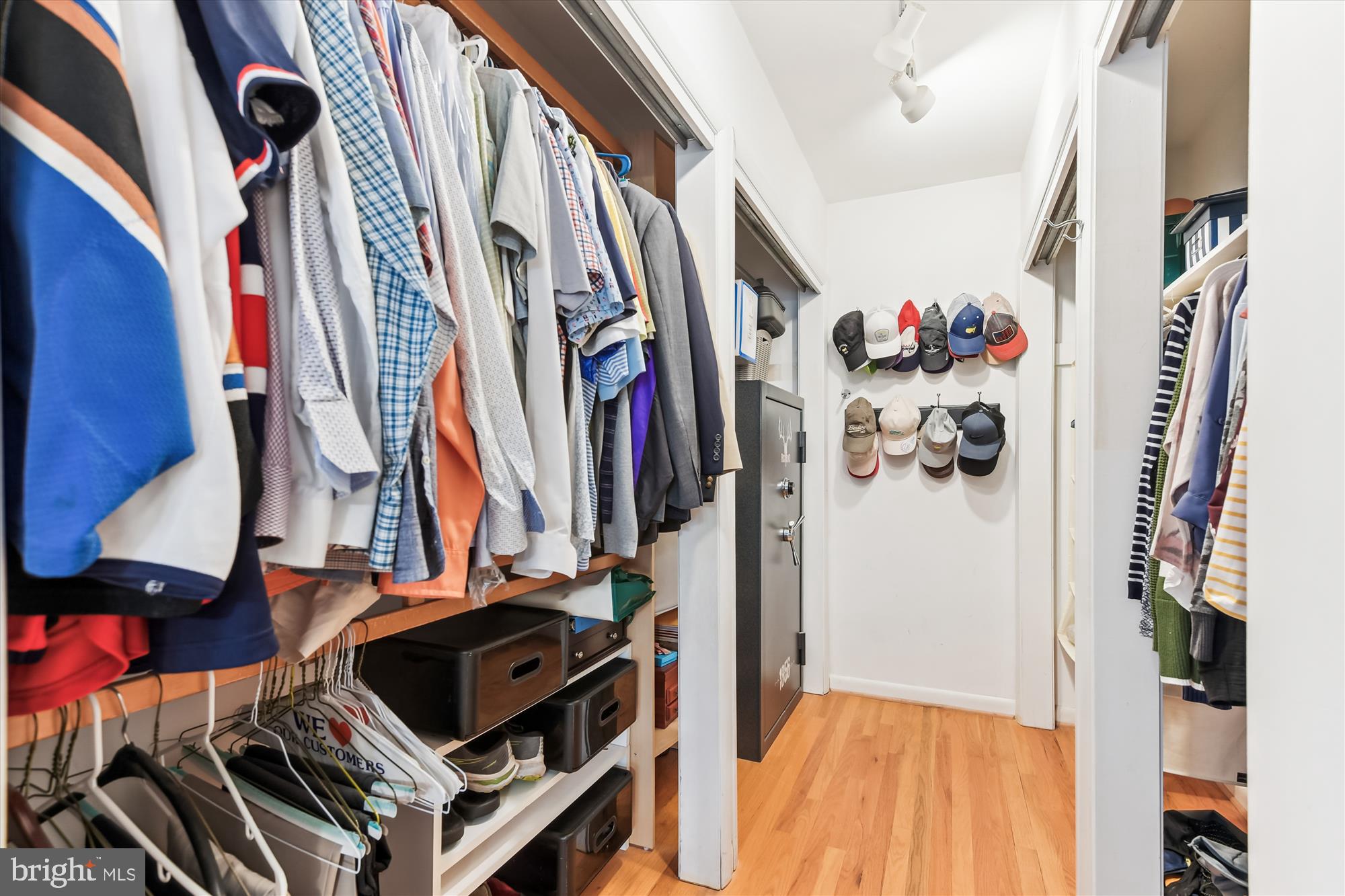 STONEWALL PARK - Residential