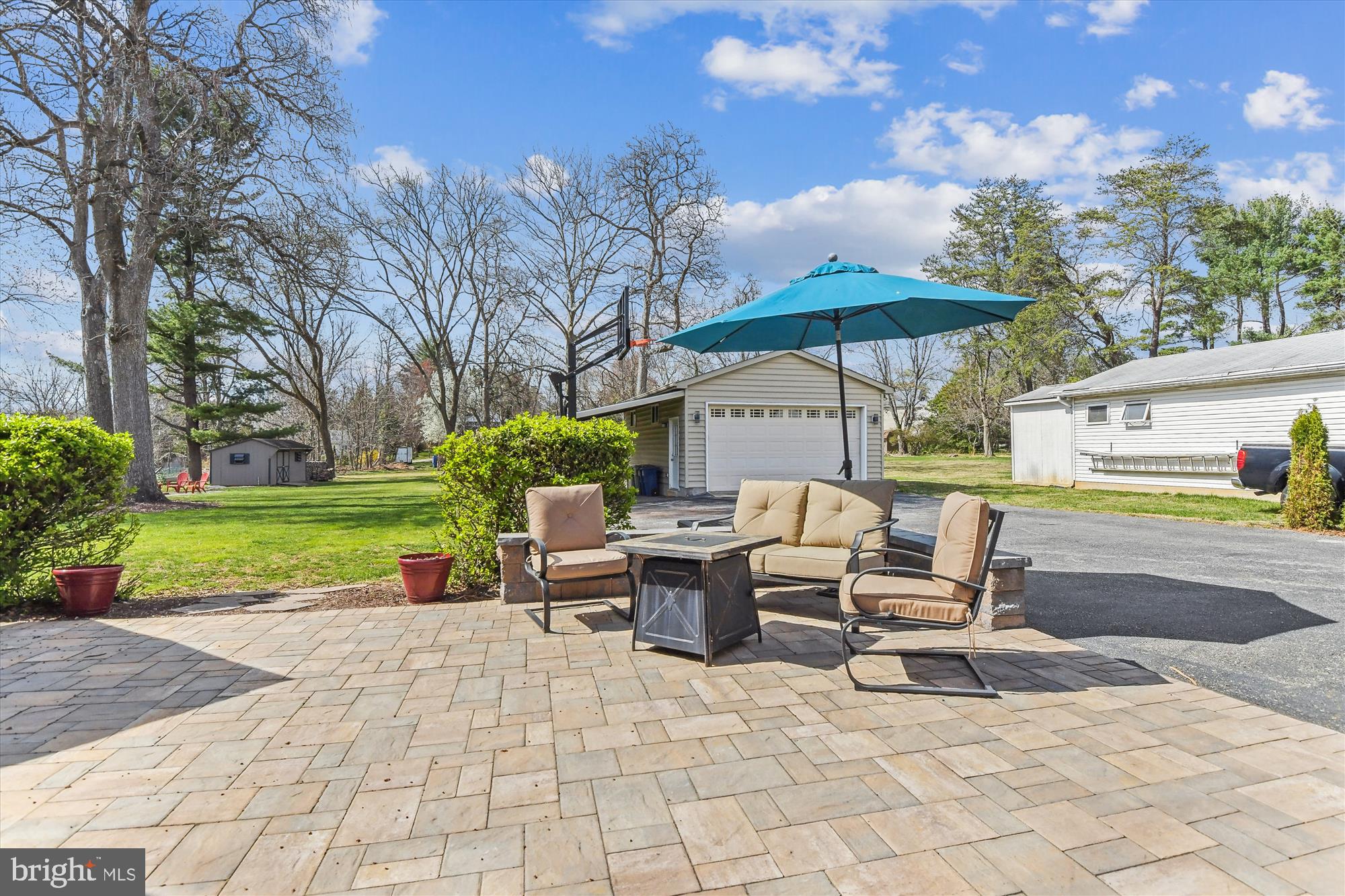 STONEWALL PARK - Residential