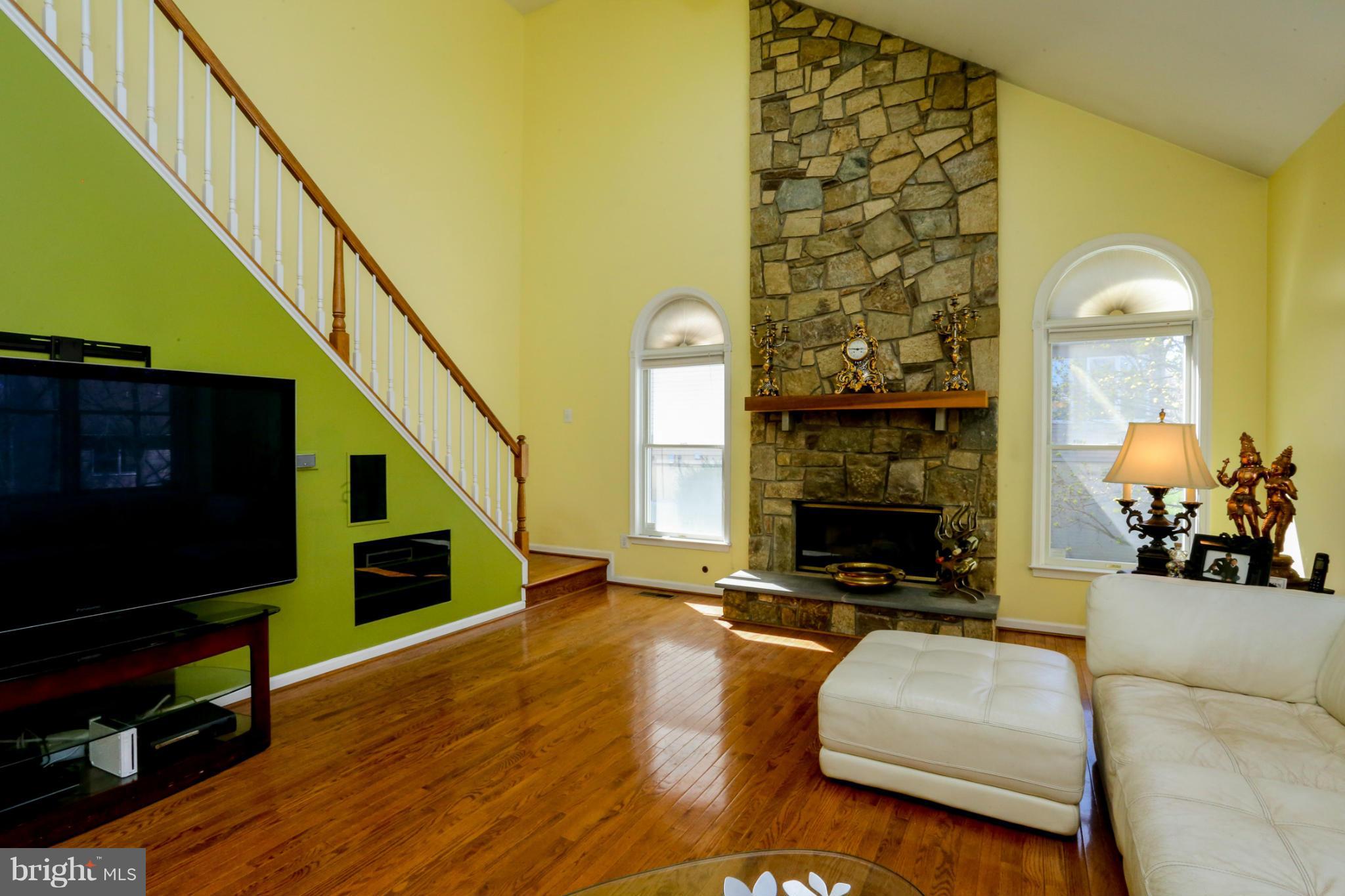 RIDGEGATE WOODS - Residential