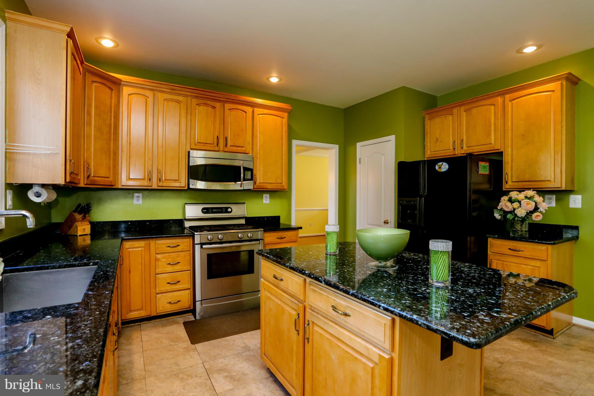 RIDGEGATE WOODS - Residential