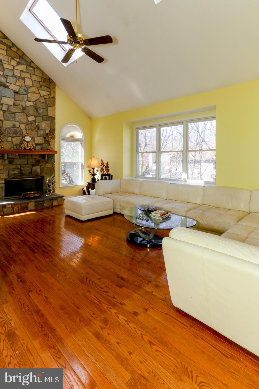 RIDGEGATE WOODS - Residential