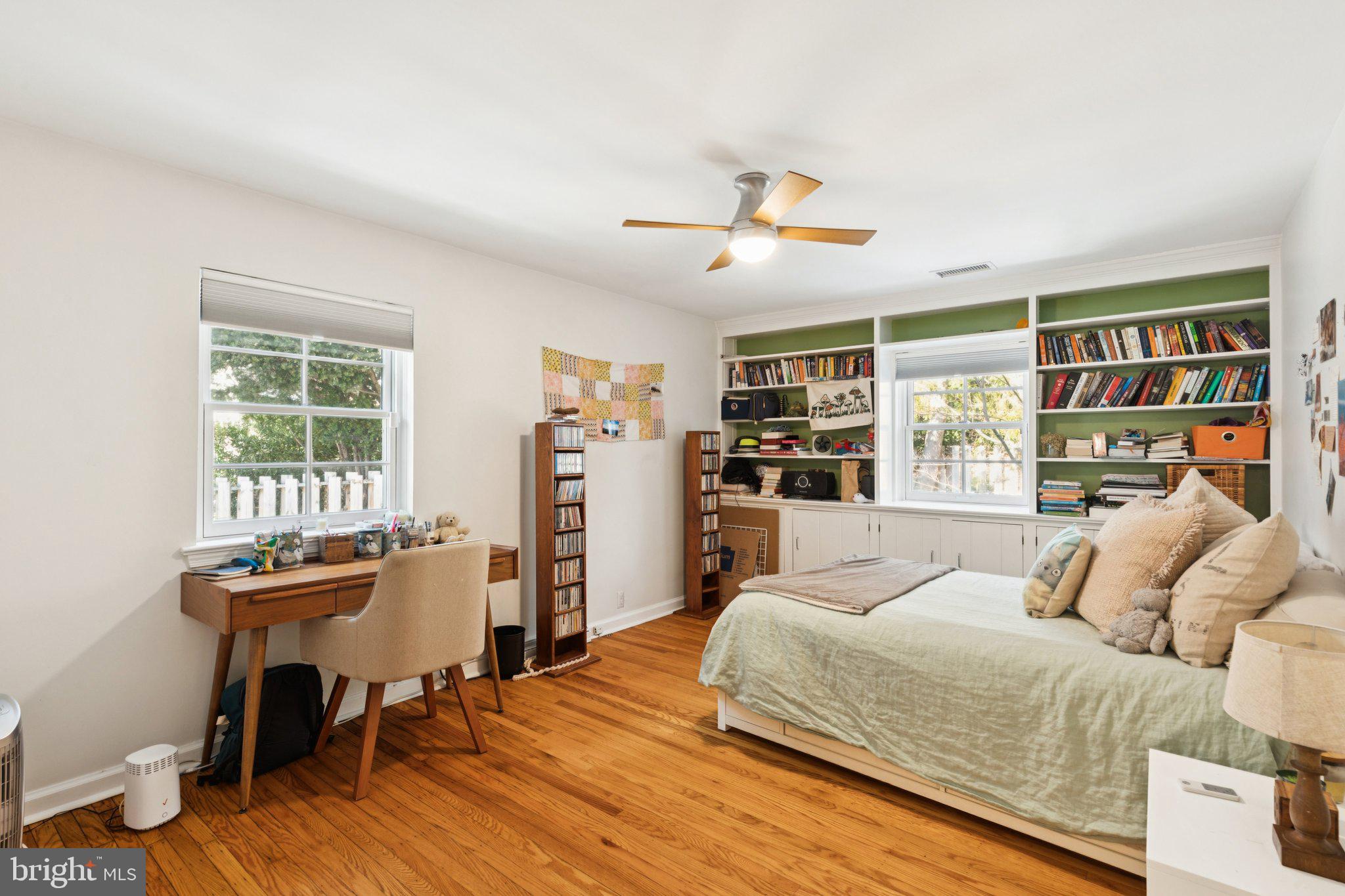 CHESTNUT HILL - Residential