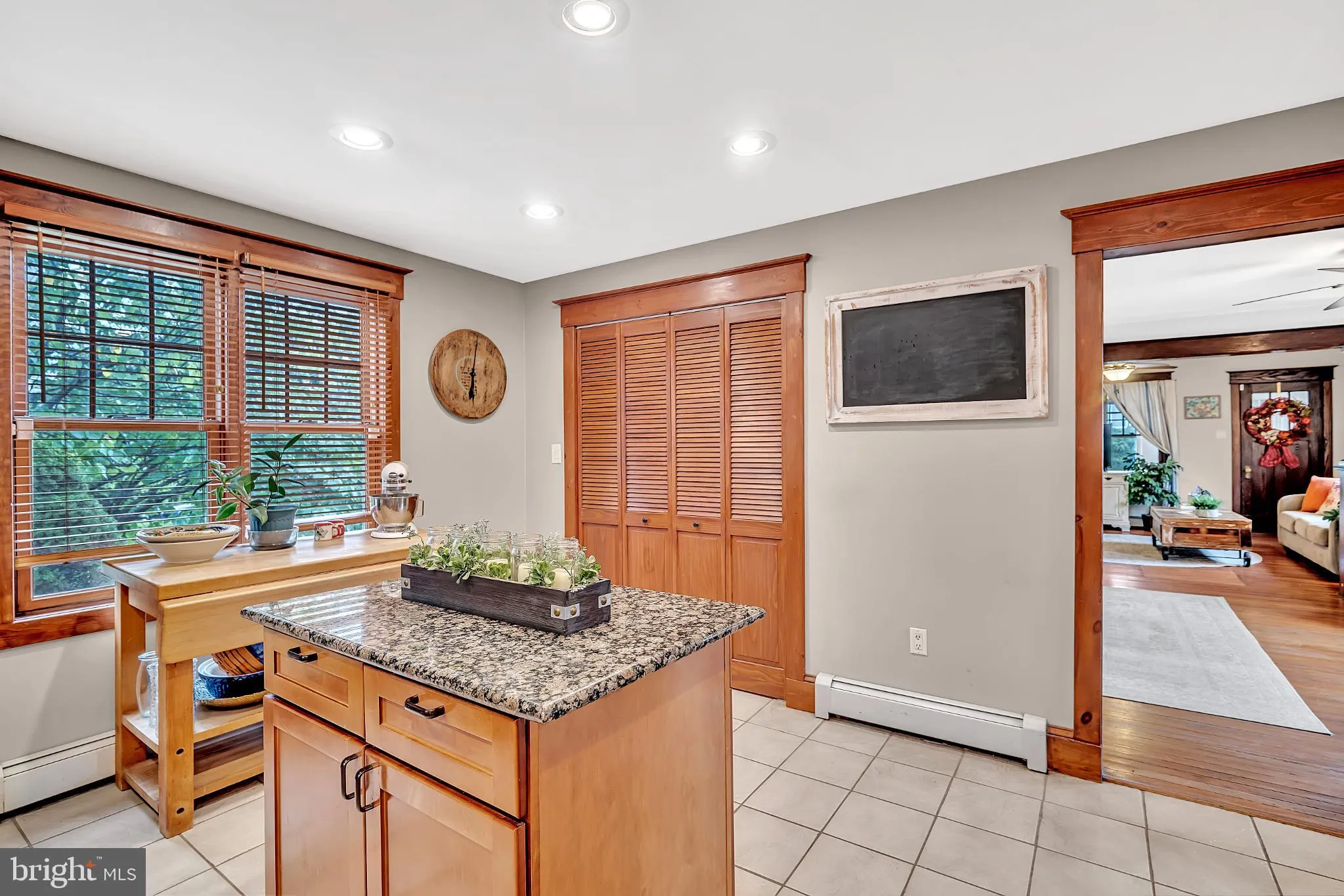 Lawrence Twp, New Jersey 08648, United States, 3 Bedrooms Bedrooms, ,2 BathroomsBathrooms,Residential,Active,236225